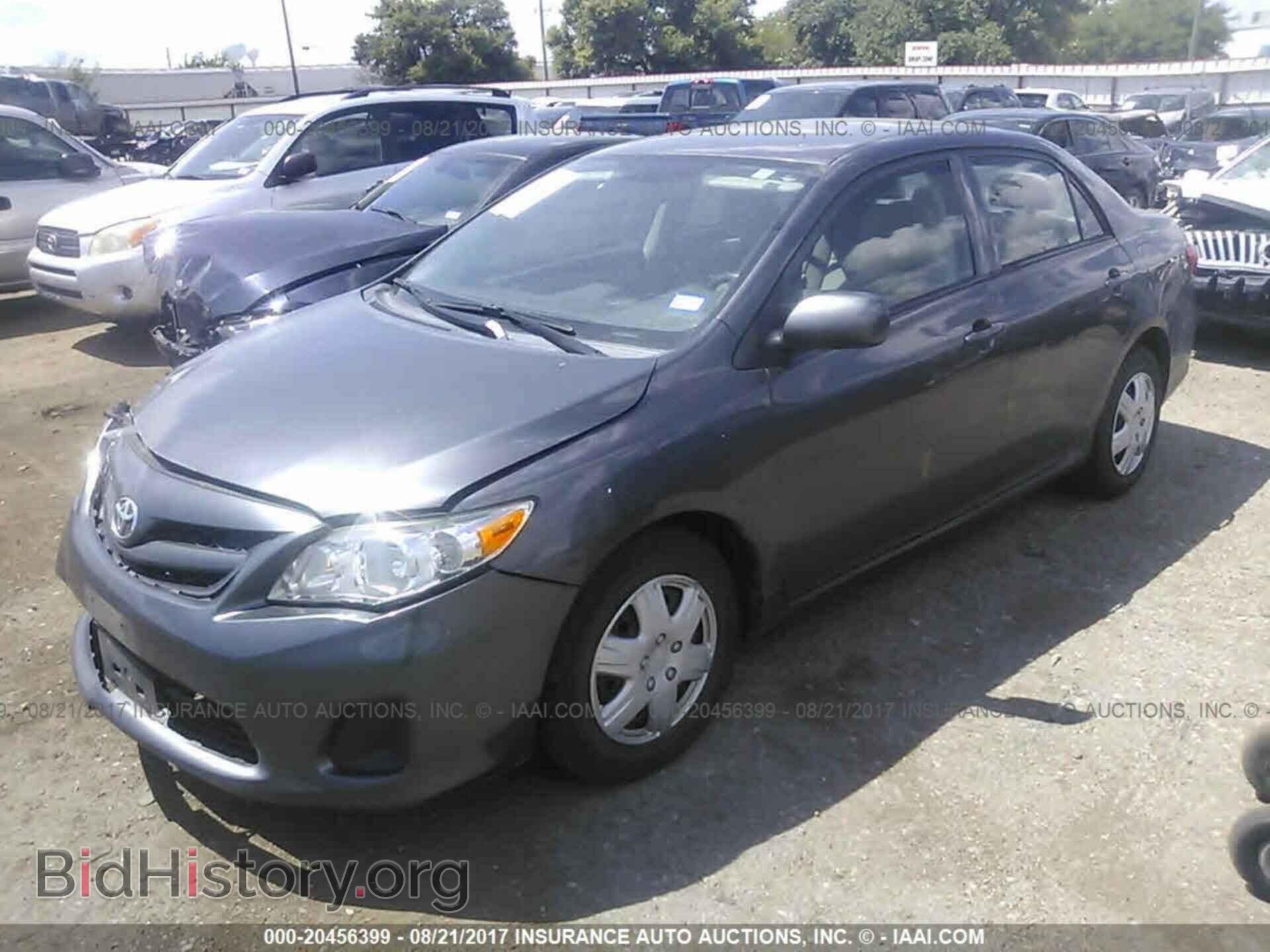 2013 Toyota Corolla - VIN: 5YFBU4EEXDP159368 - Photo 2