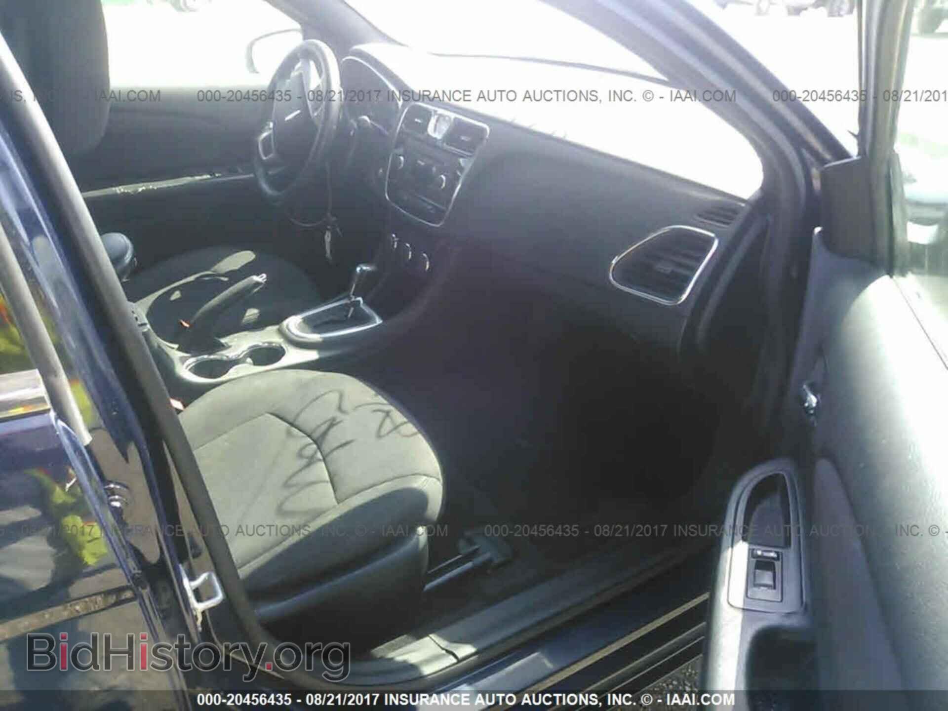 2013 Chrysler 200 - VIN: 1C3CCBBB2DN674601 - Photo 5