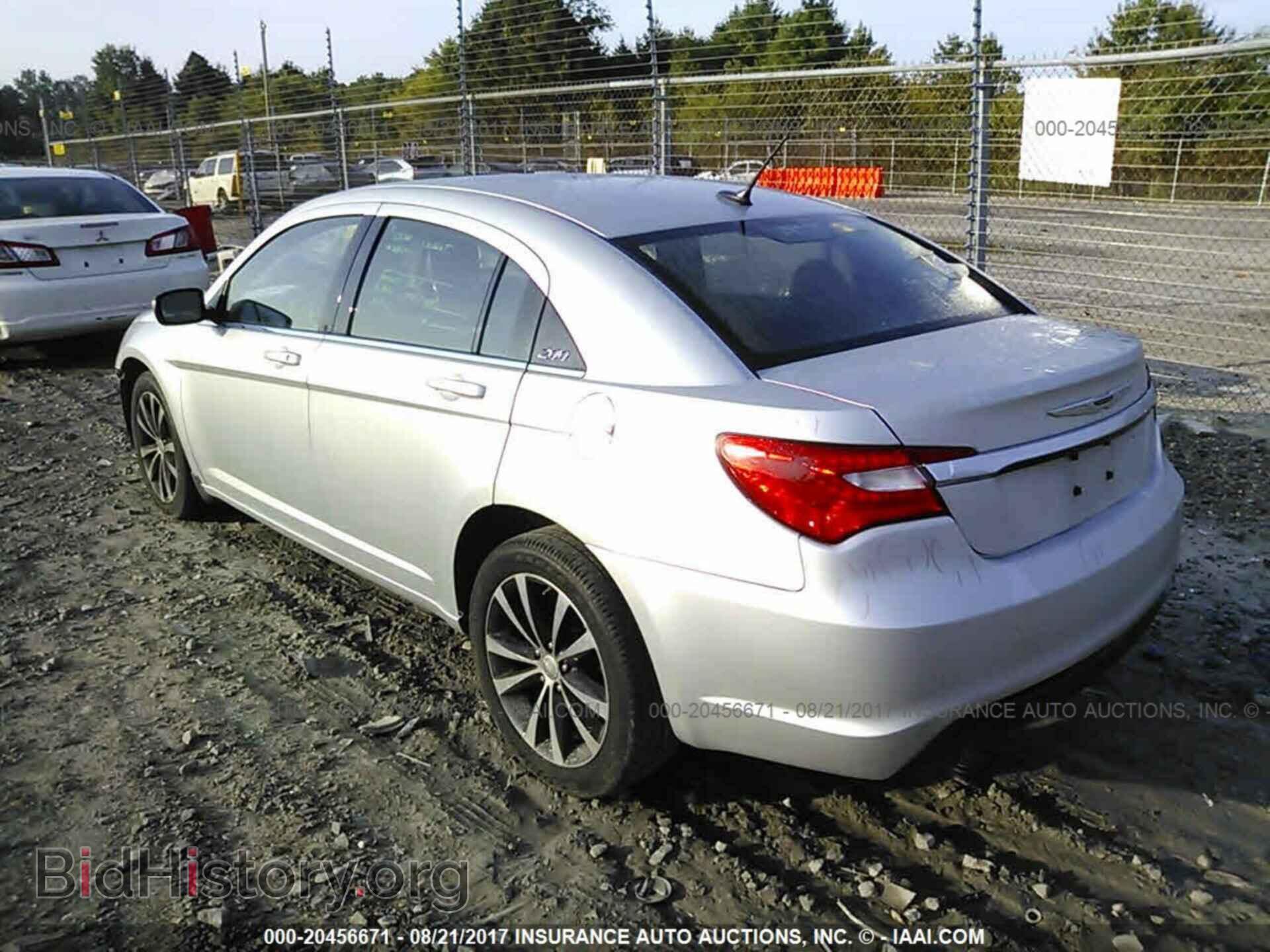 2012 Chrysler 200 - VIN: 1C3CCBBGXCN250061 - Photo 3