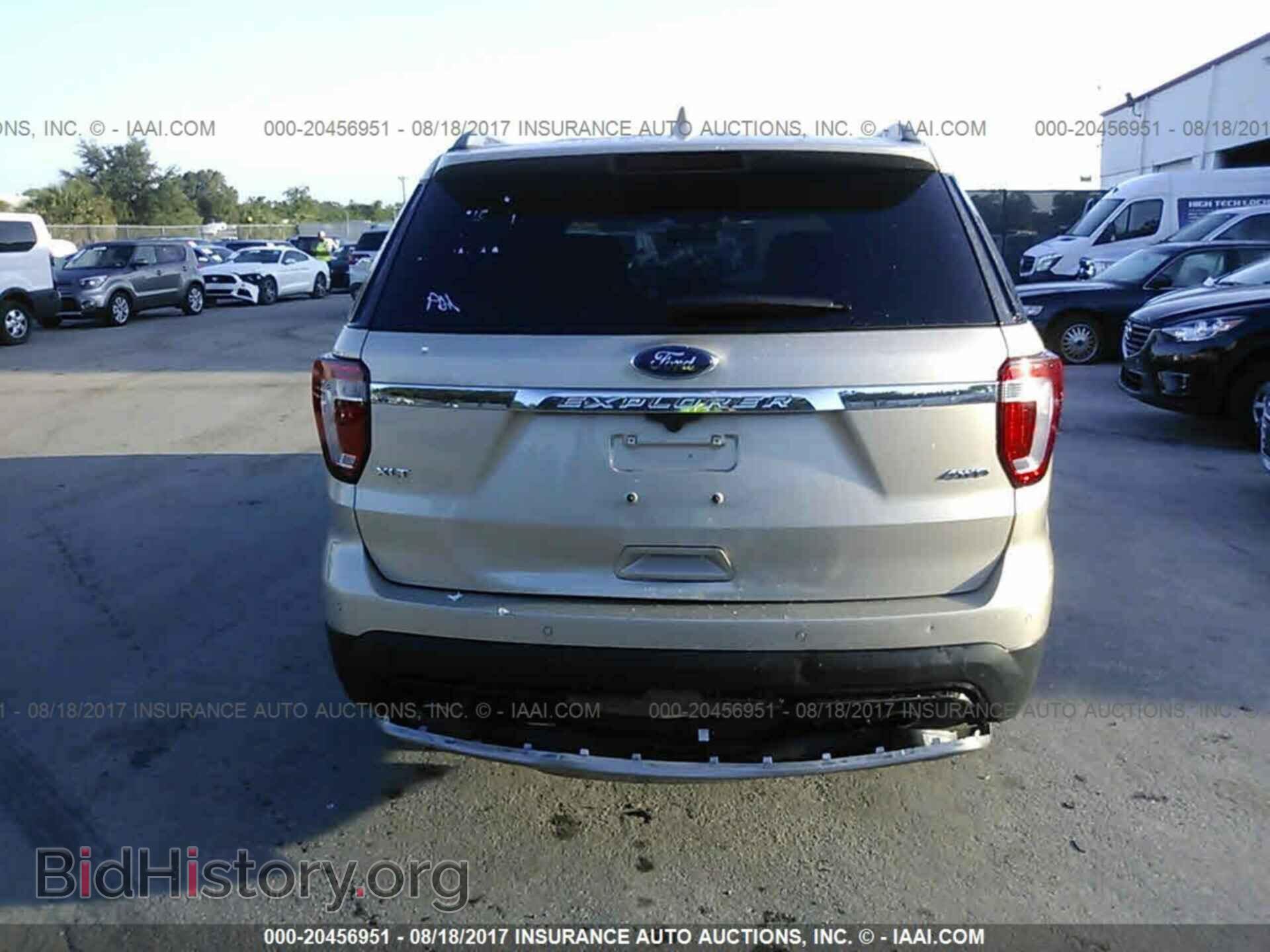 2017 Ford Explorer - VIN: 1FM5K8D82HGC48778 - Фото 6