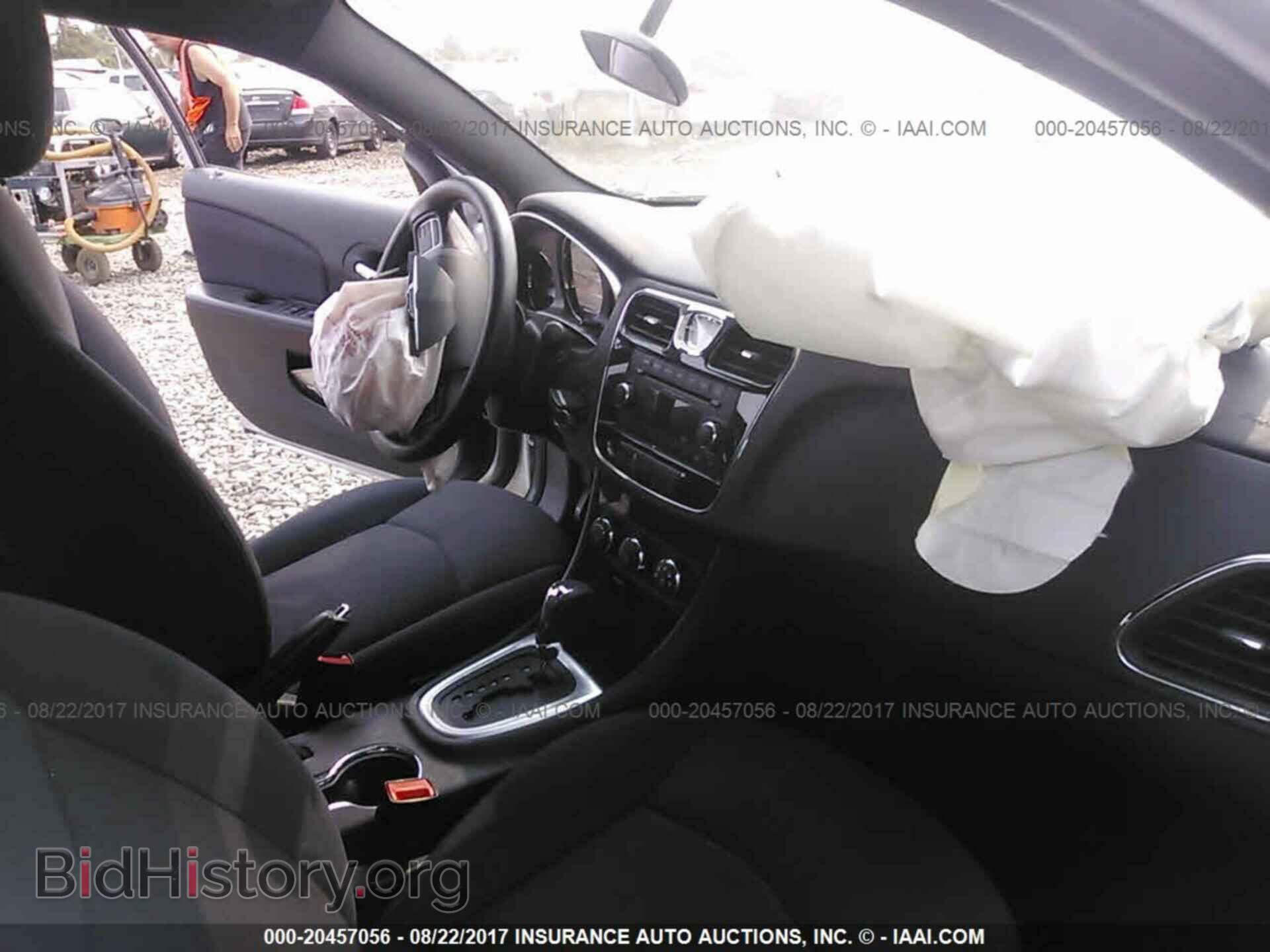 2012 Chrysler 200 - VIN: 1C3CCBAB2CN288163 - Фото 5