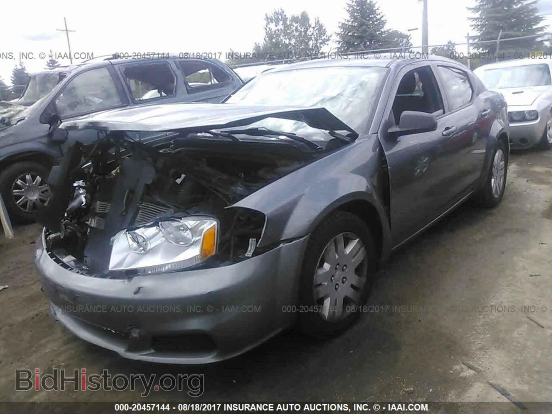 2013 Dodge Avenger - VIN: 1C3CDZAB1DN591779 - Фото 2