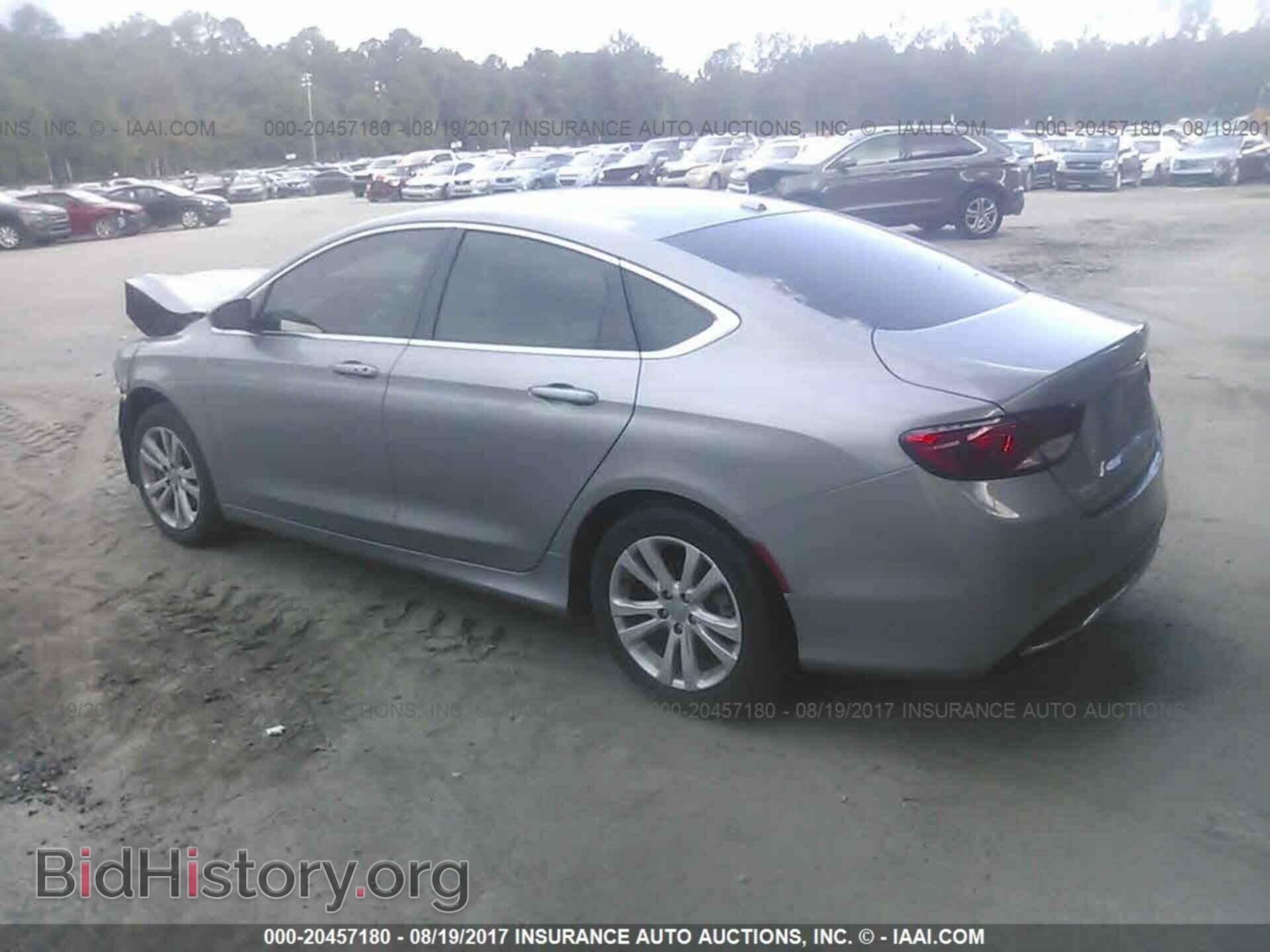 2015 Chrysler 200 - VIN: 1C3CCCAB8FN670983 - Photo 3