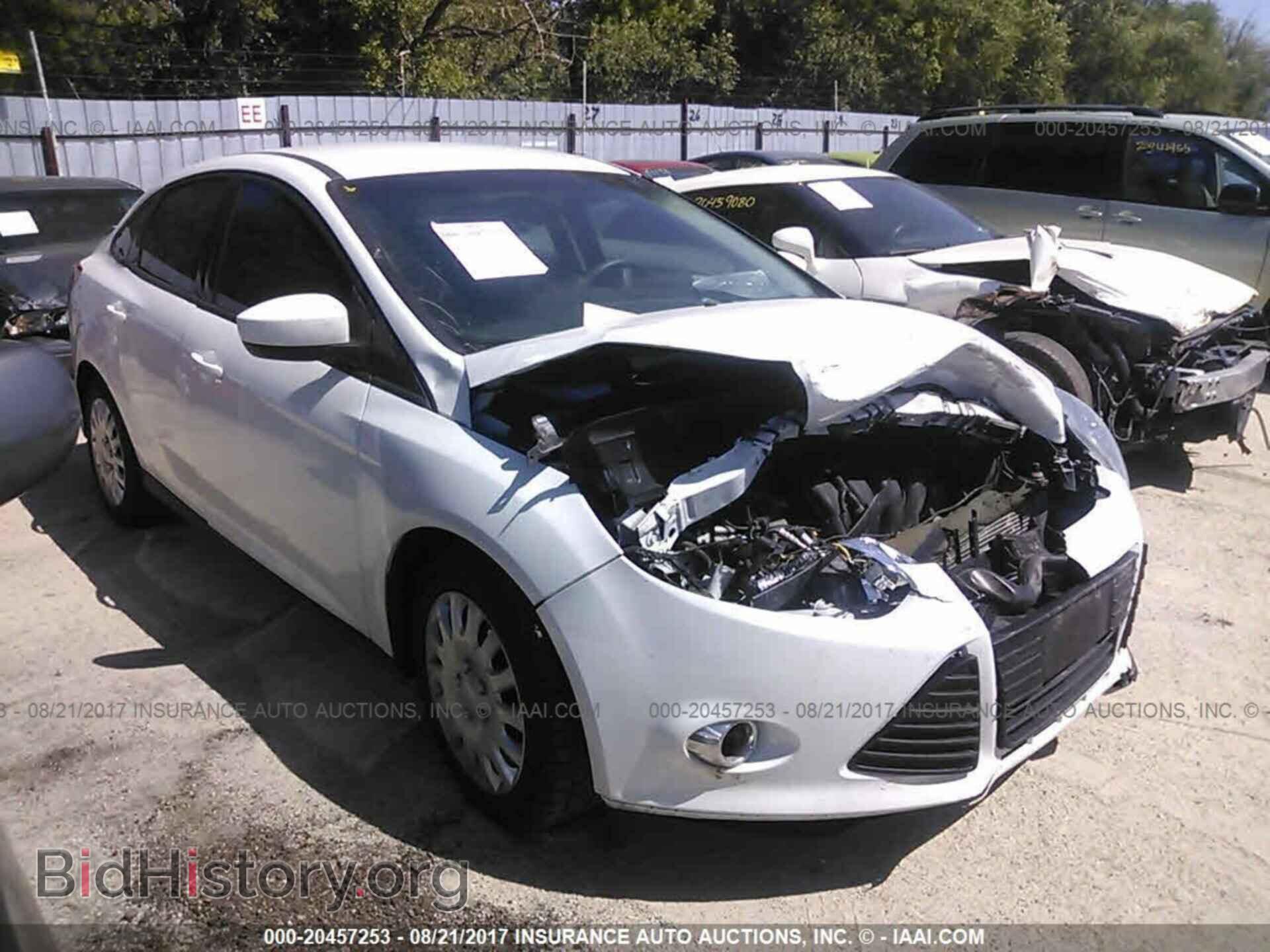 Фотография 1FAHP3F29CL147001 - Ford Focus 2012