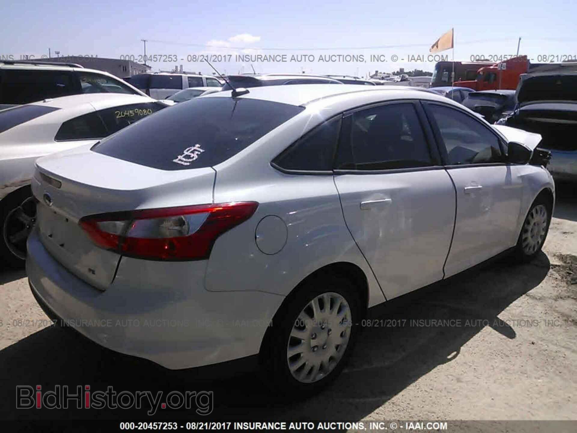 2012 Ford Focus - VIN: 1FAHP3F29CL147001 - Photo 4