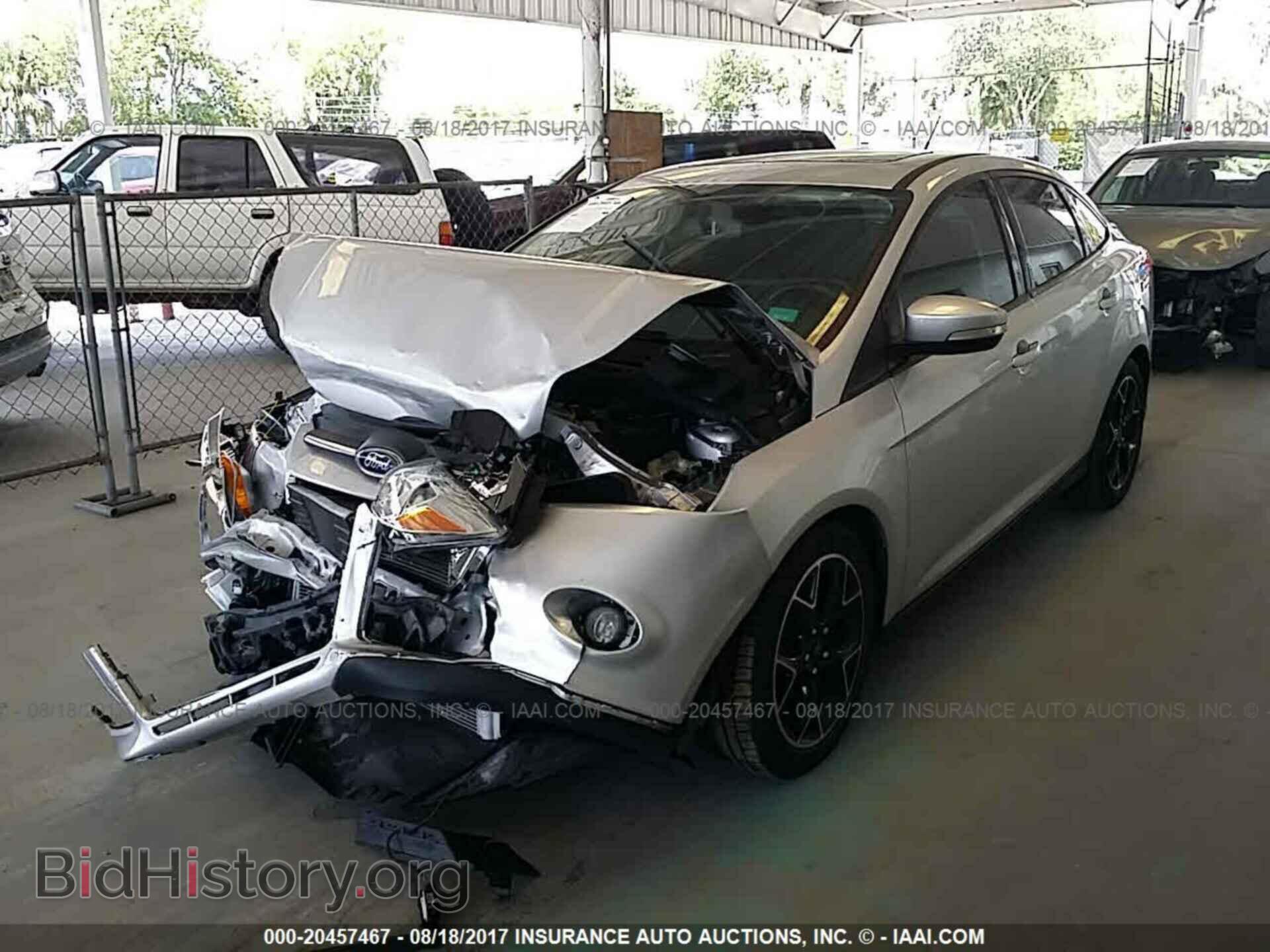 2014 Ford Focus - VIN: 1FADP3F2XEL309560 - Photo 2