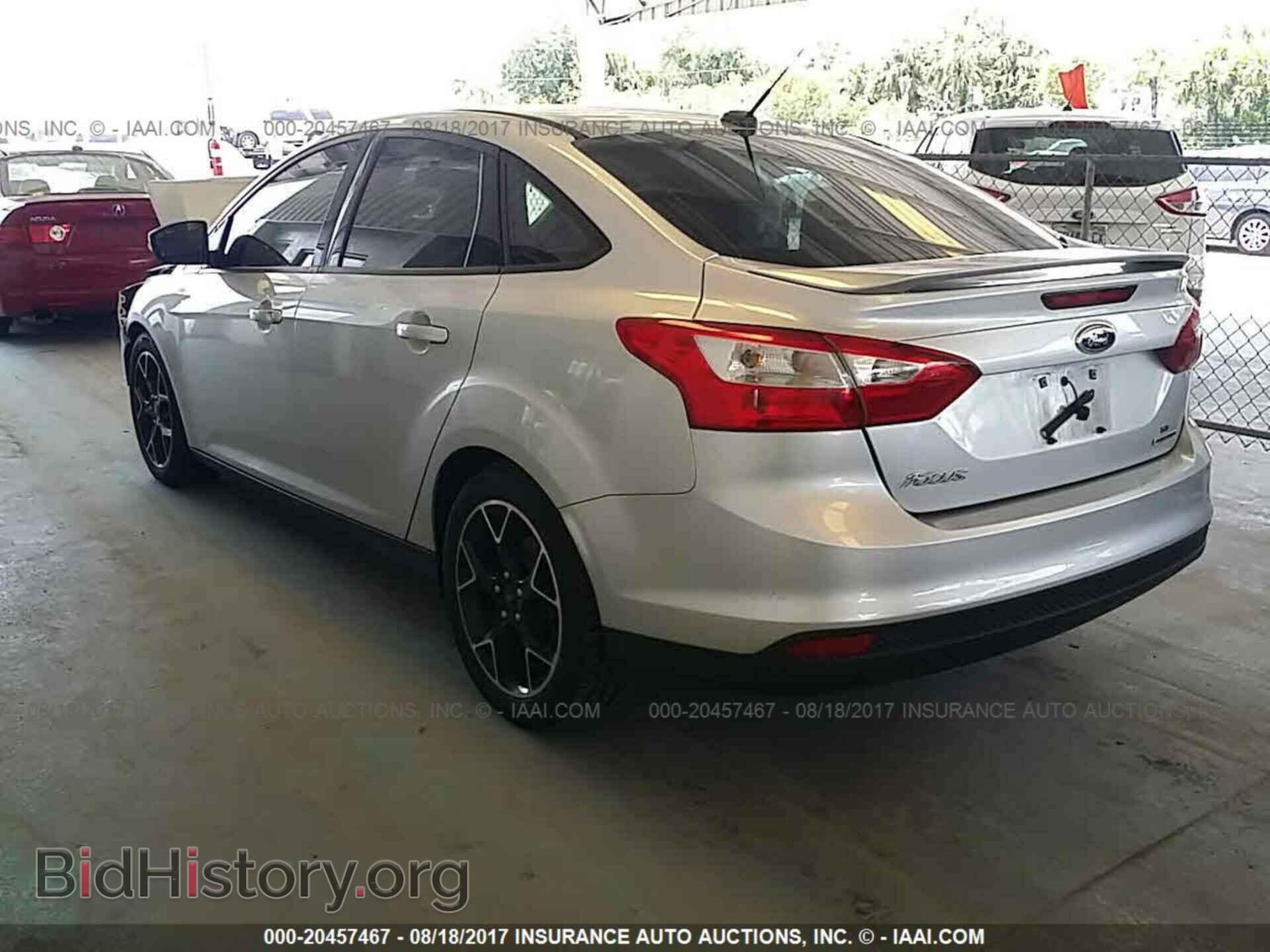 2014 Ford Focus - VIN: 1FADP3F2XEL309560 - Photo 3