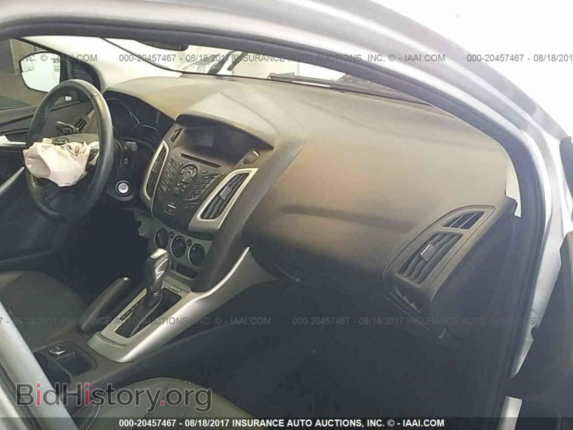 2014 Ford Focus - VIN: 1FADP3F2XEL309560 - Photo 5