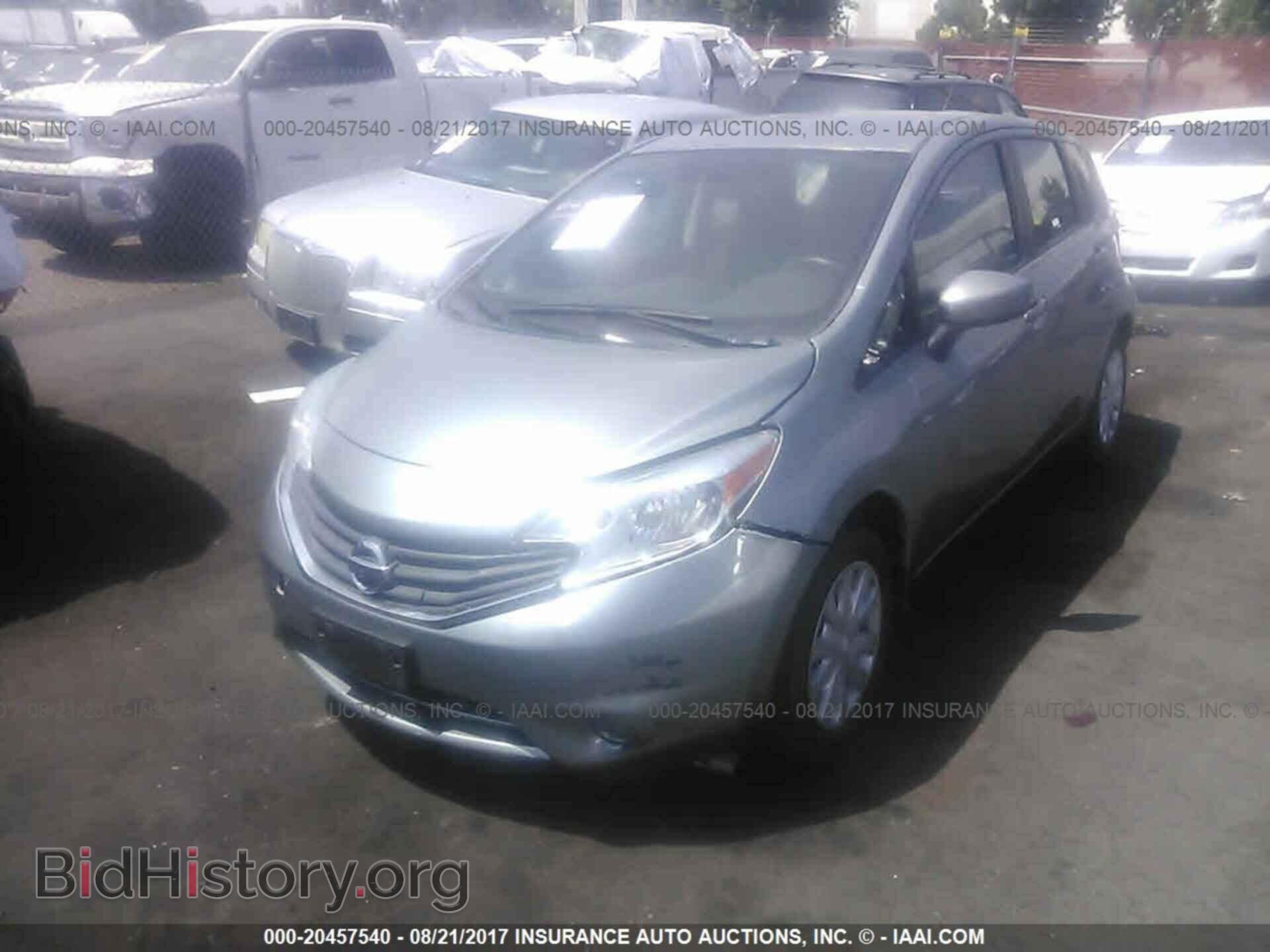 2015 Nissan Versa note - VIN: 3N1CE2CP3FL416724 - Фото 2