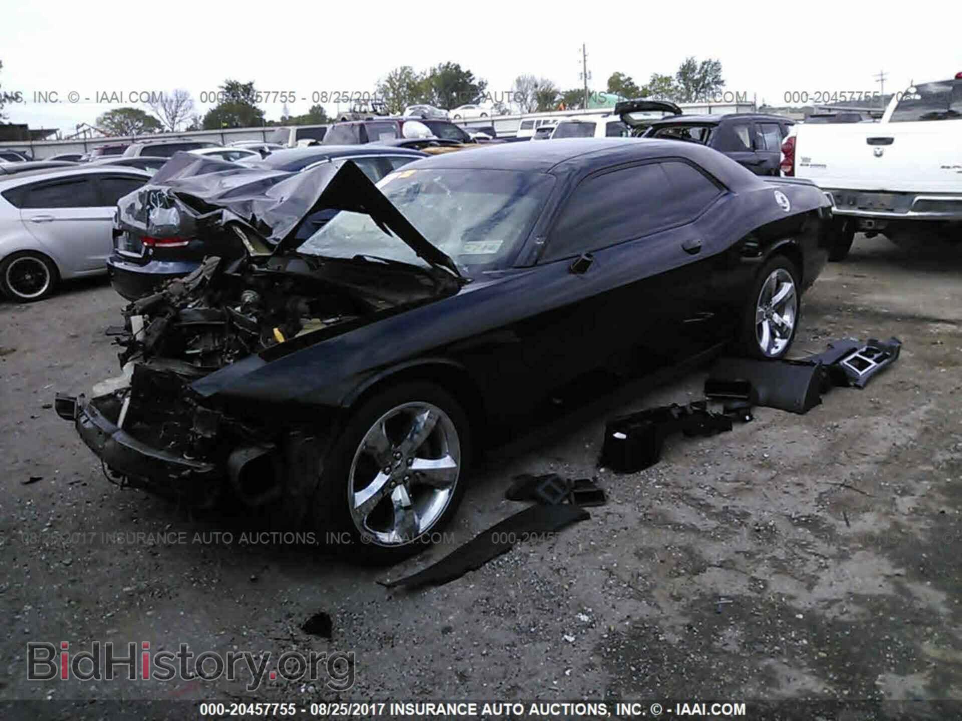 2013 Dodge Challenger - VIN: 2C3CDYAG4DH649365 - Photo 2