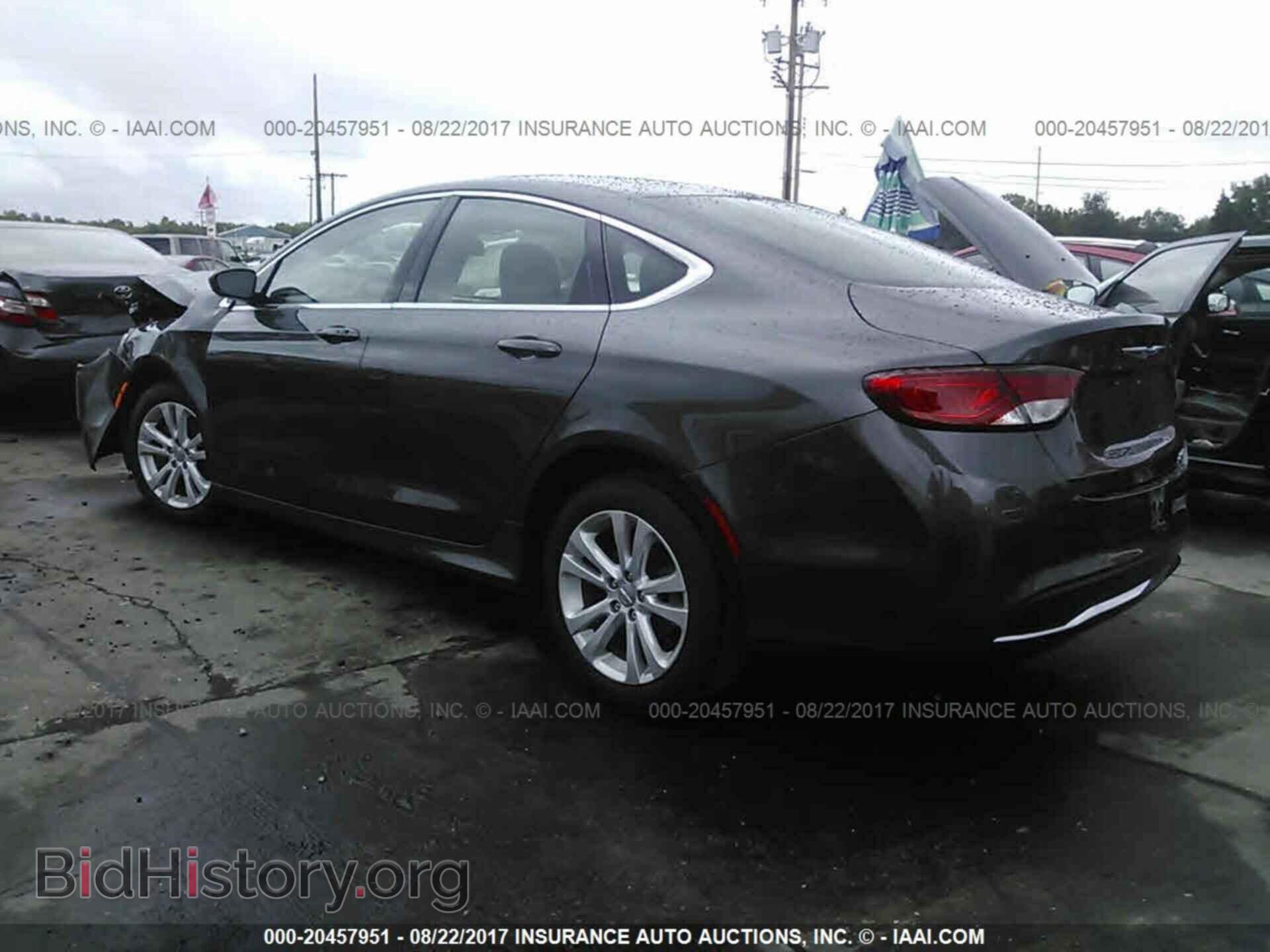 2016 Chrysler 200 - VIN: 1C3CCCAB2GN114833 - Photo 3