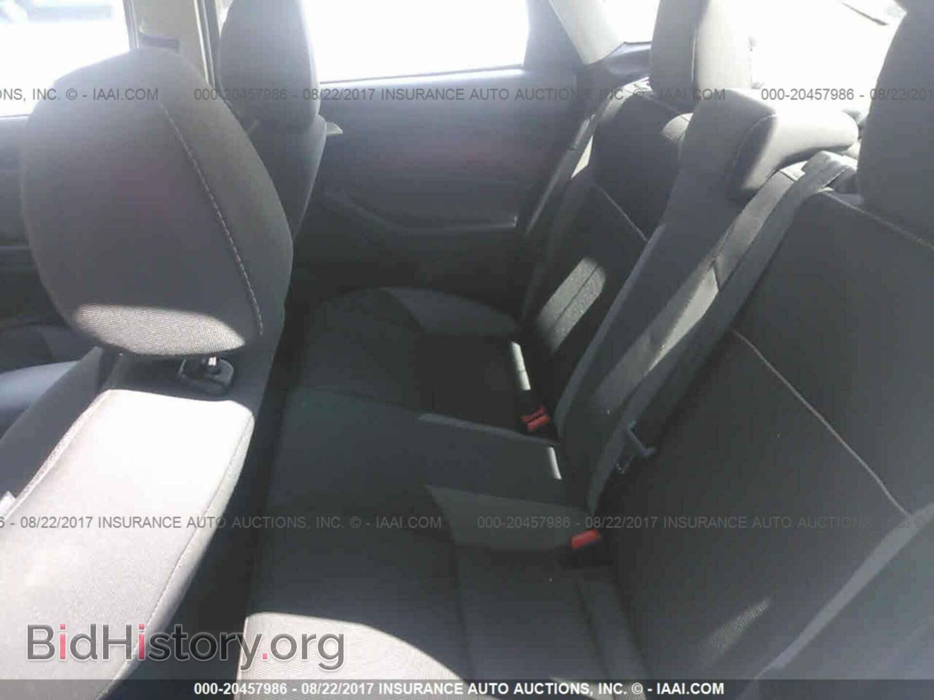 2013 Ford Focus - VIN: 1FADP3F22DL354930 - Photo 8
