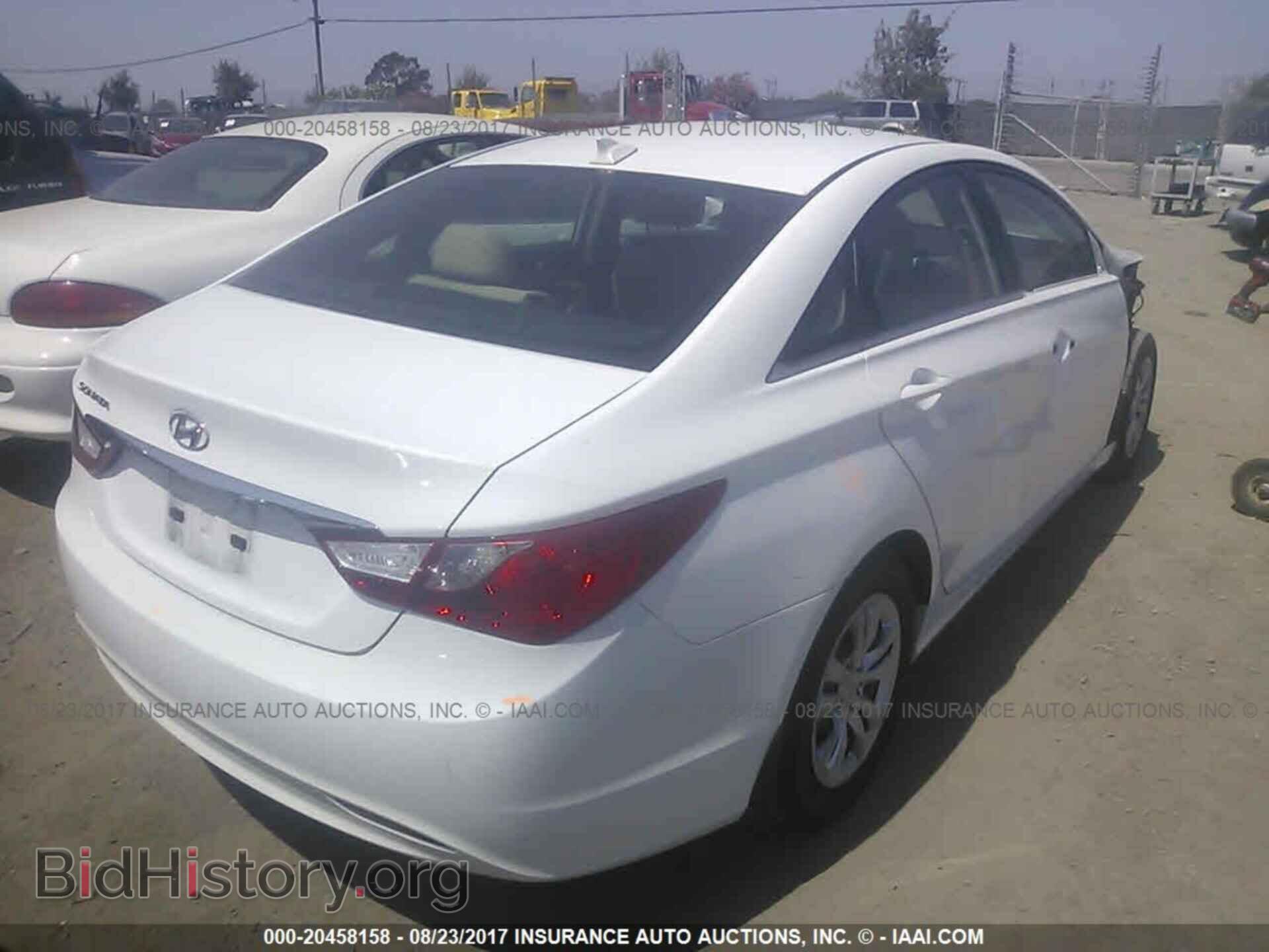 2012 Hyundai Sonata - VIN: 5NPEB4AC8CH431936 - Photo 4