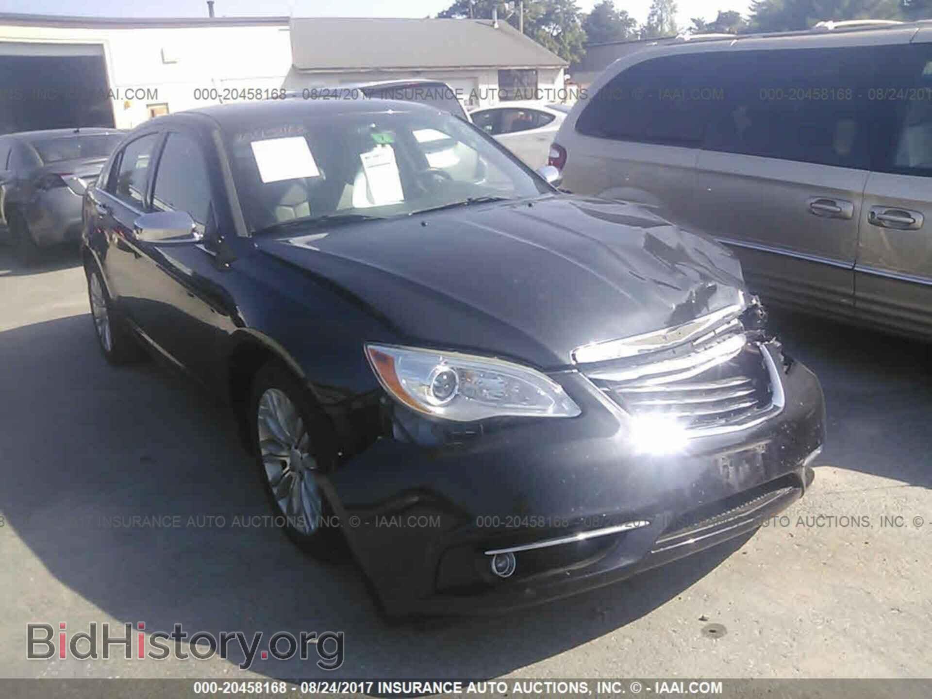 Photo 1C3BC2FGXBN520538 - Chrysler 200 2011