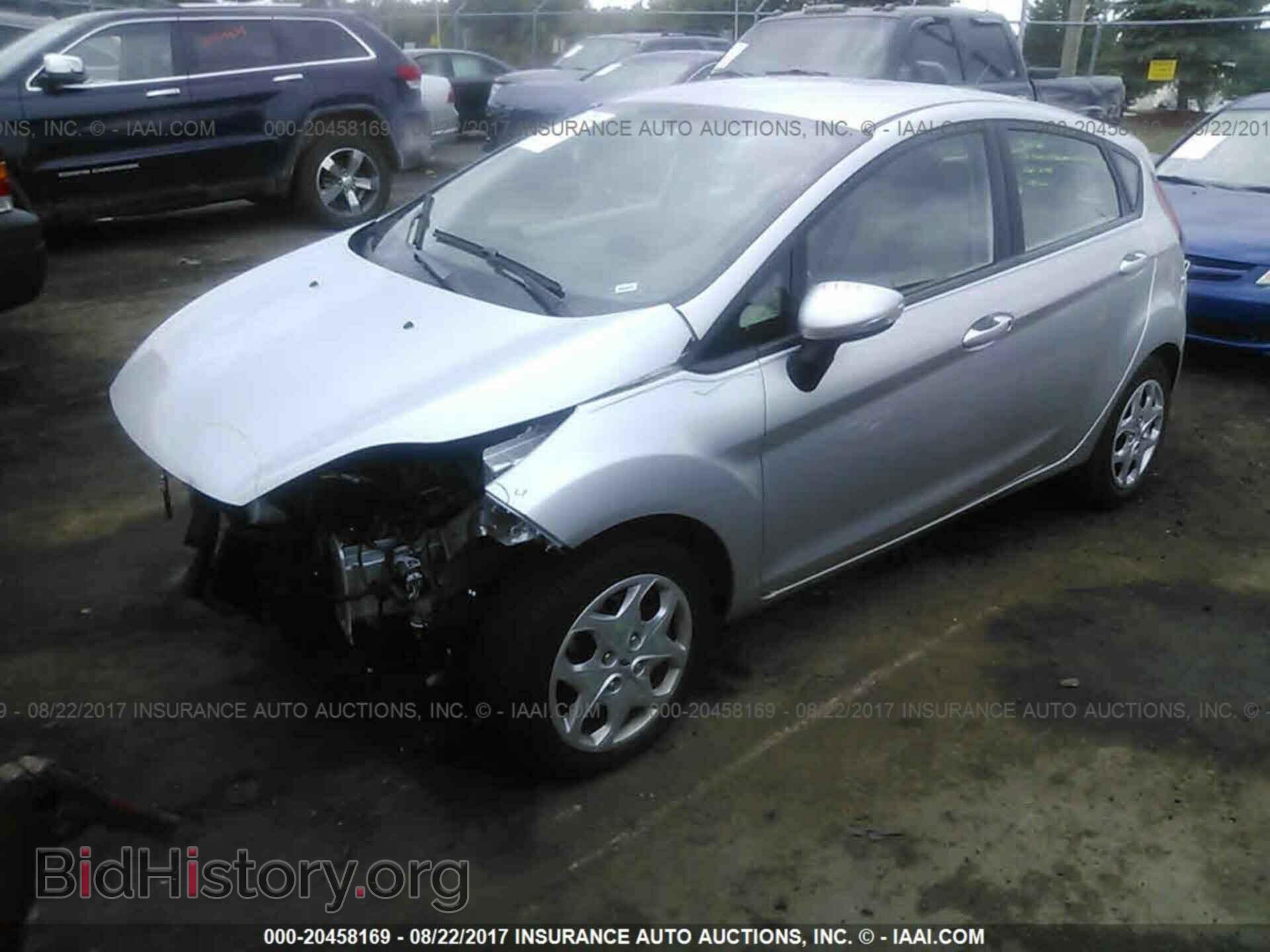 2013 Ford Fiesta - VIN: 3FADP4EJ1DM224960 - Фото 2