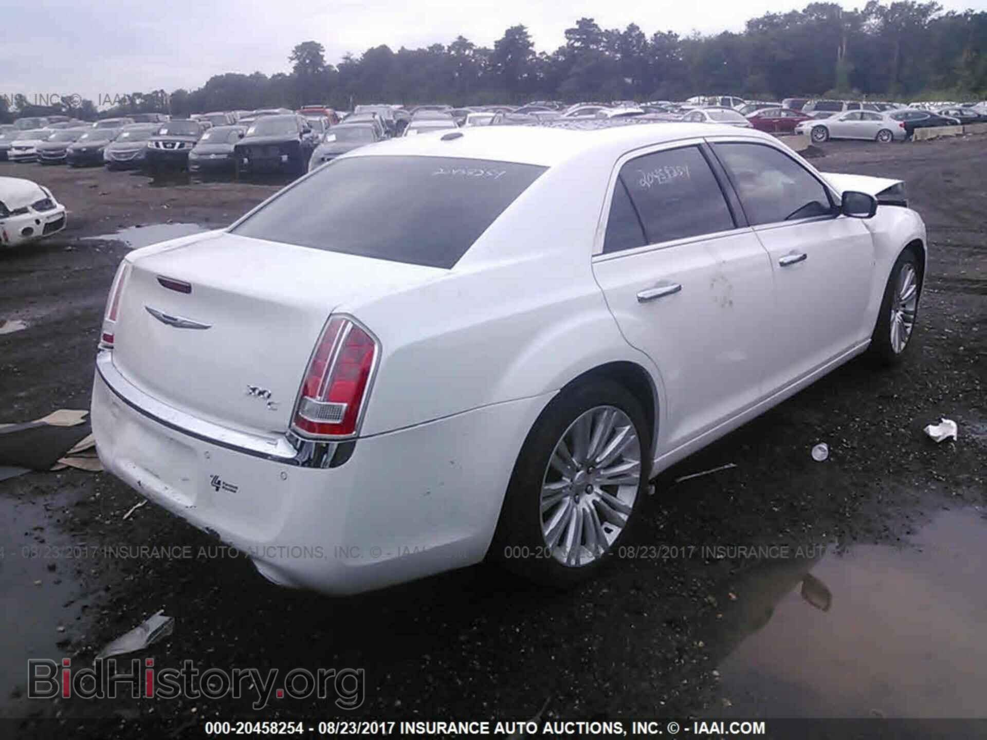 2014 Chrysler 300c - VIN: 2C3CCAET0EH160335 - Фото 4