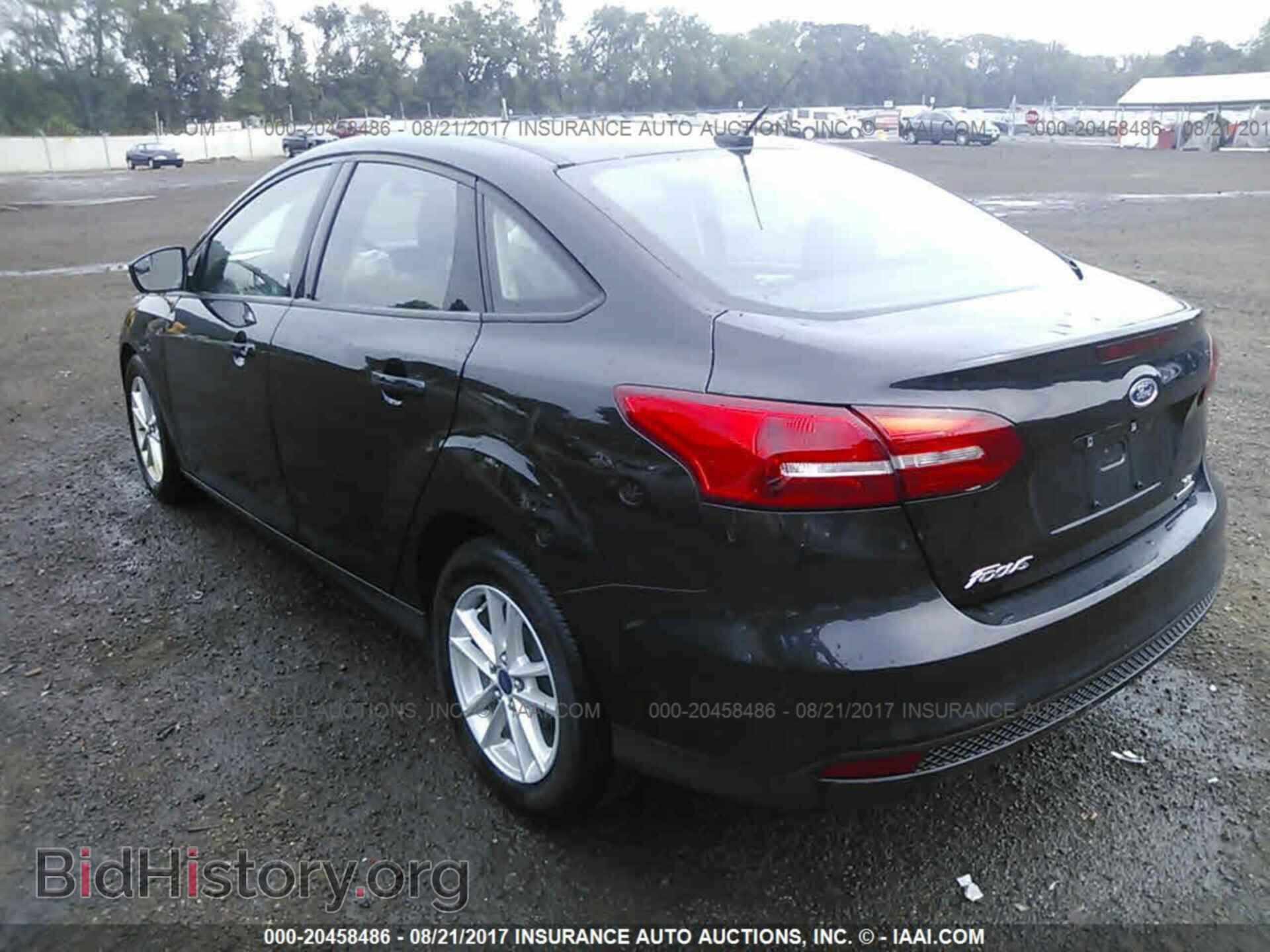 2015 Ford Focus - VIN: 1FADP3F22FL367003 - Photo 3