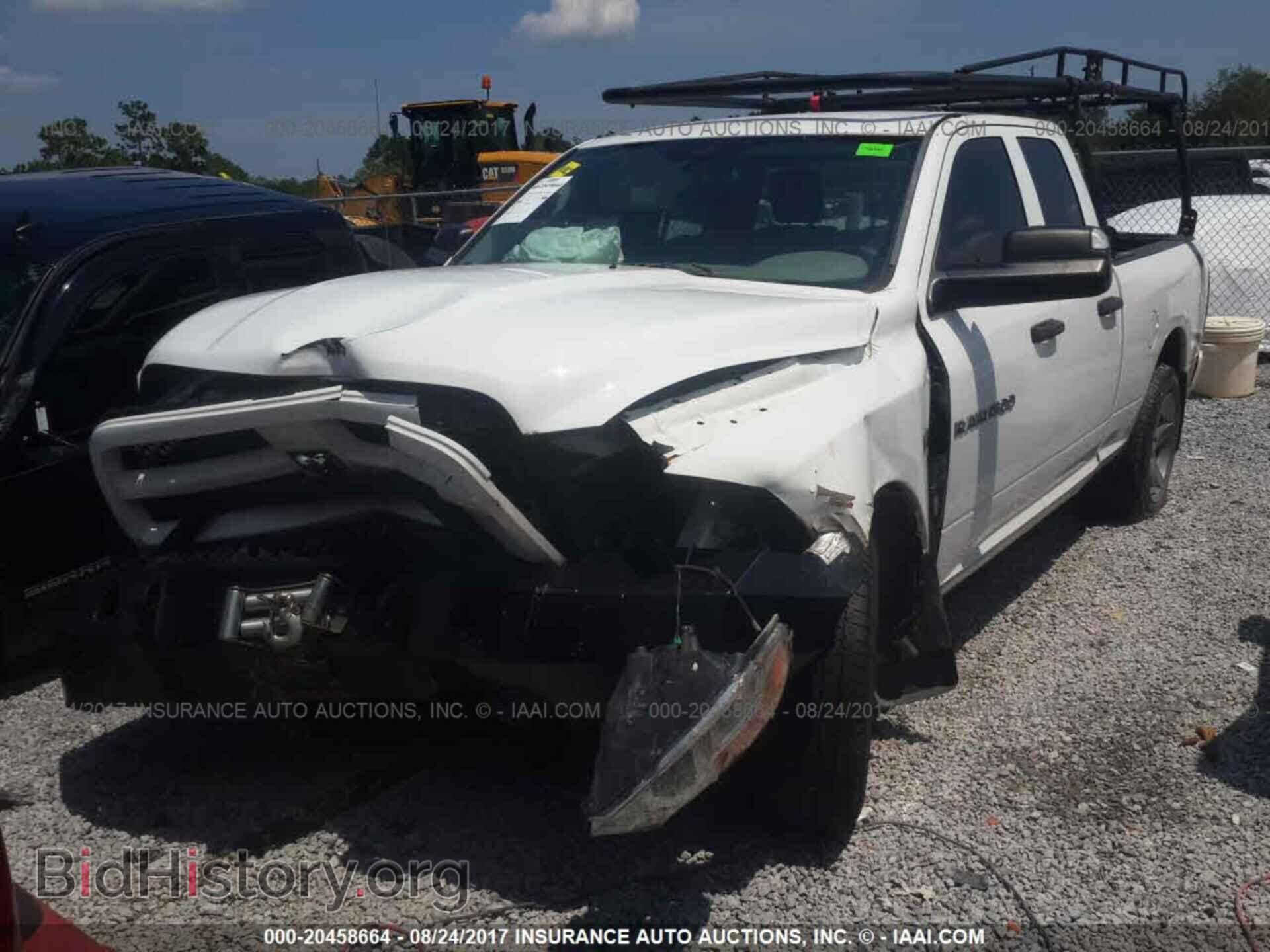 2012 Dodge Ram 1500 - VIN: 1C6RD7FT6CS343675 - Фото 2