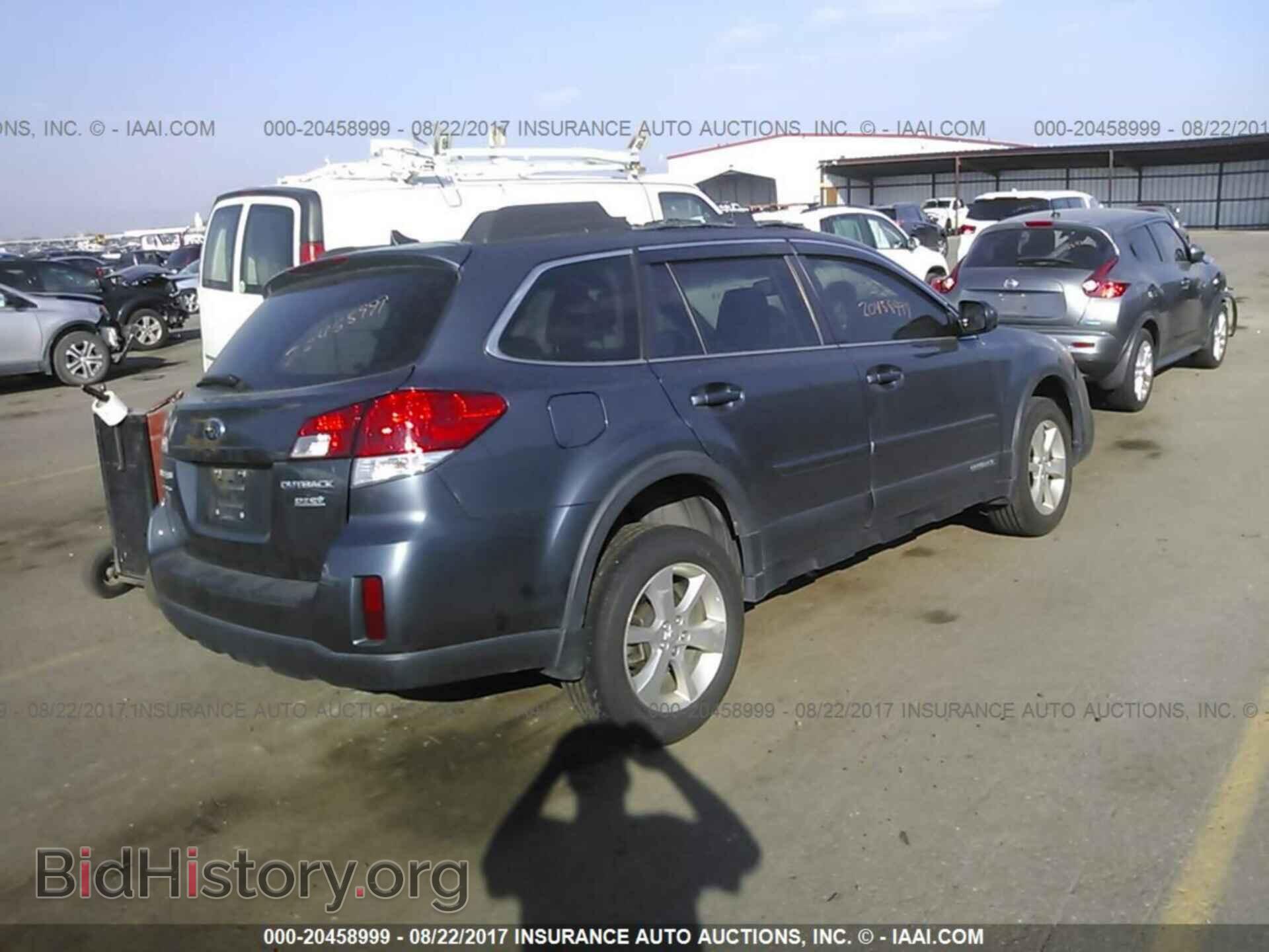 2014 Subaru Outback - VIN: 4S4BRBLC0E3270329 - Фото 4