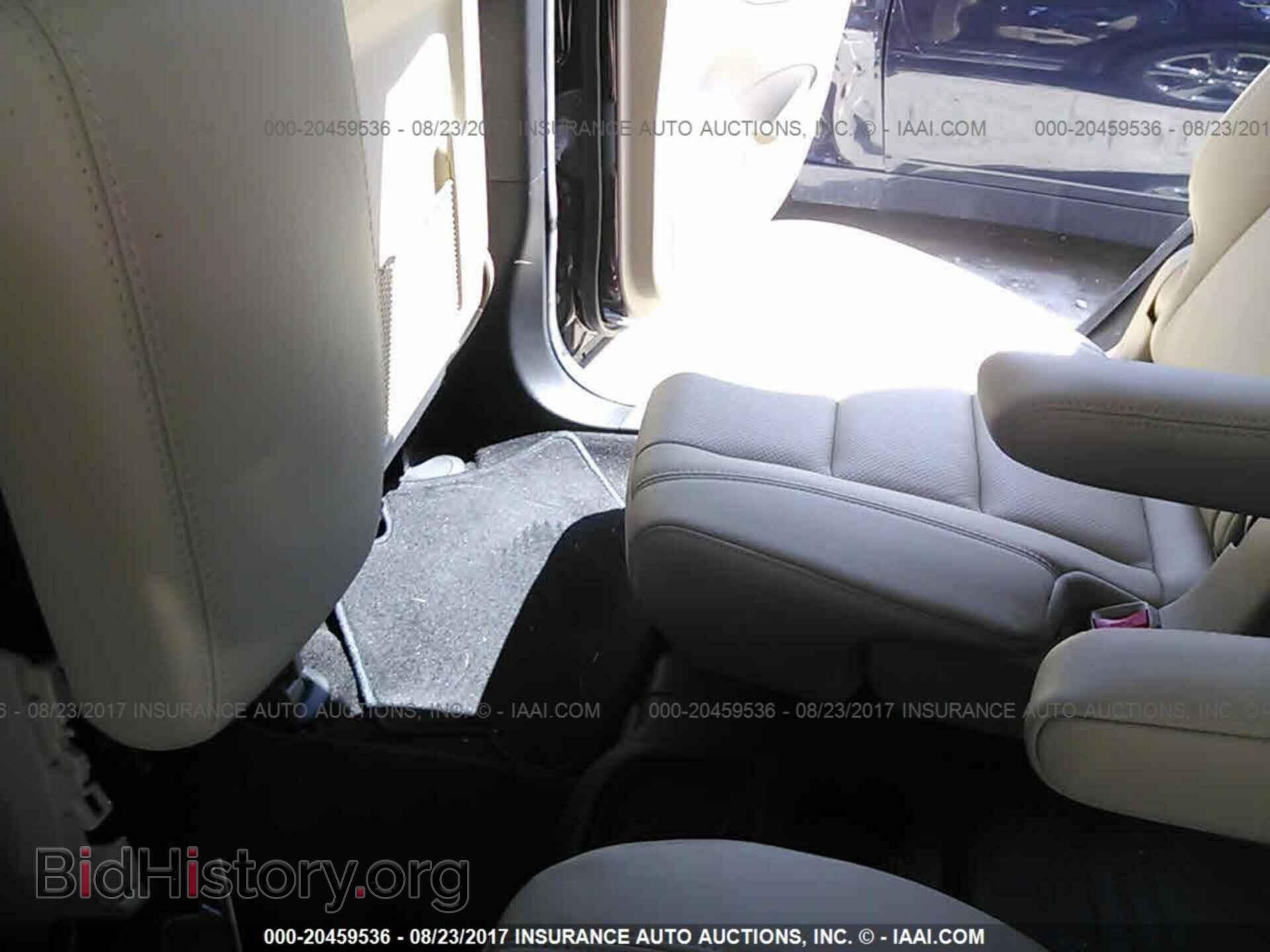 2012 Dodge Durango - VIN: 1C4SDHET1CC275670 - Photo 8