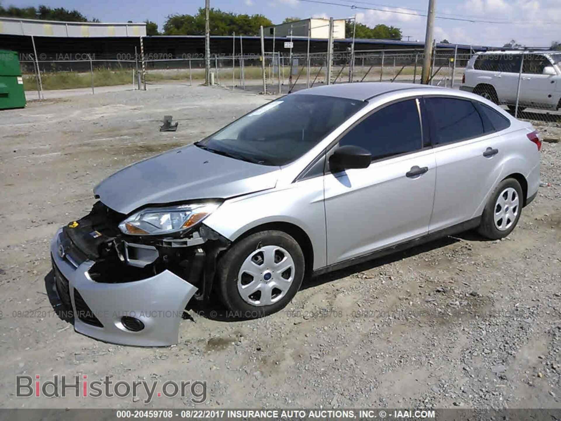 2013 Ford Focus - VIN: 1FADP3E28DL225897 - Фото 2