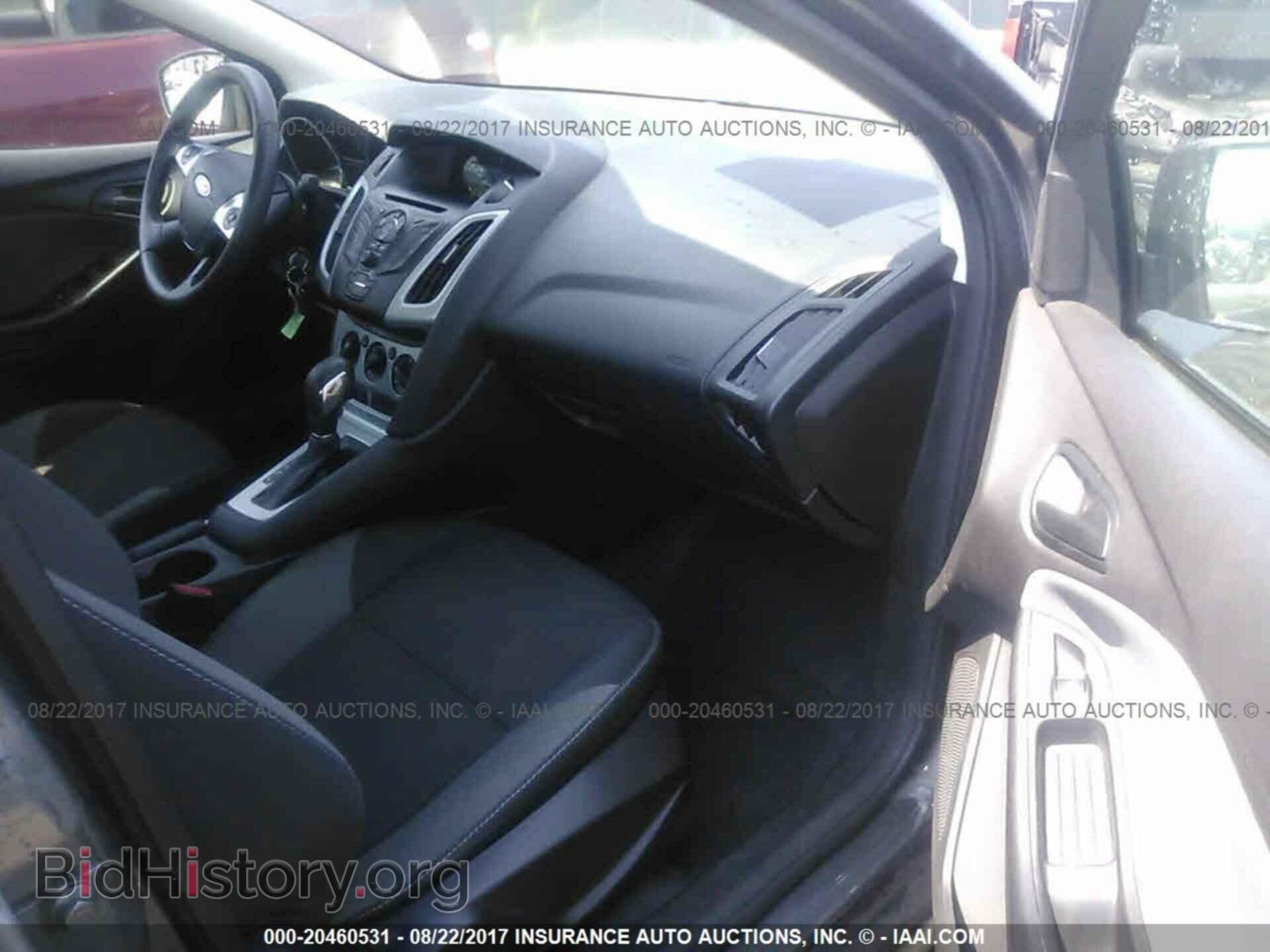 2012 Ford Focus - VIN: 1FAHP3F20CL195695 - Photo 5