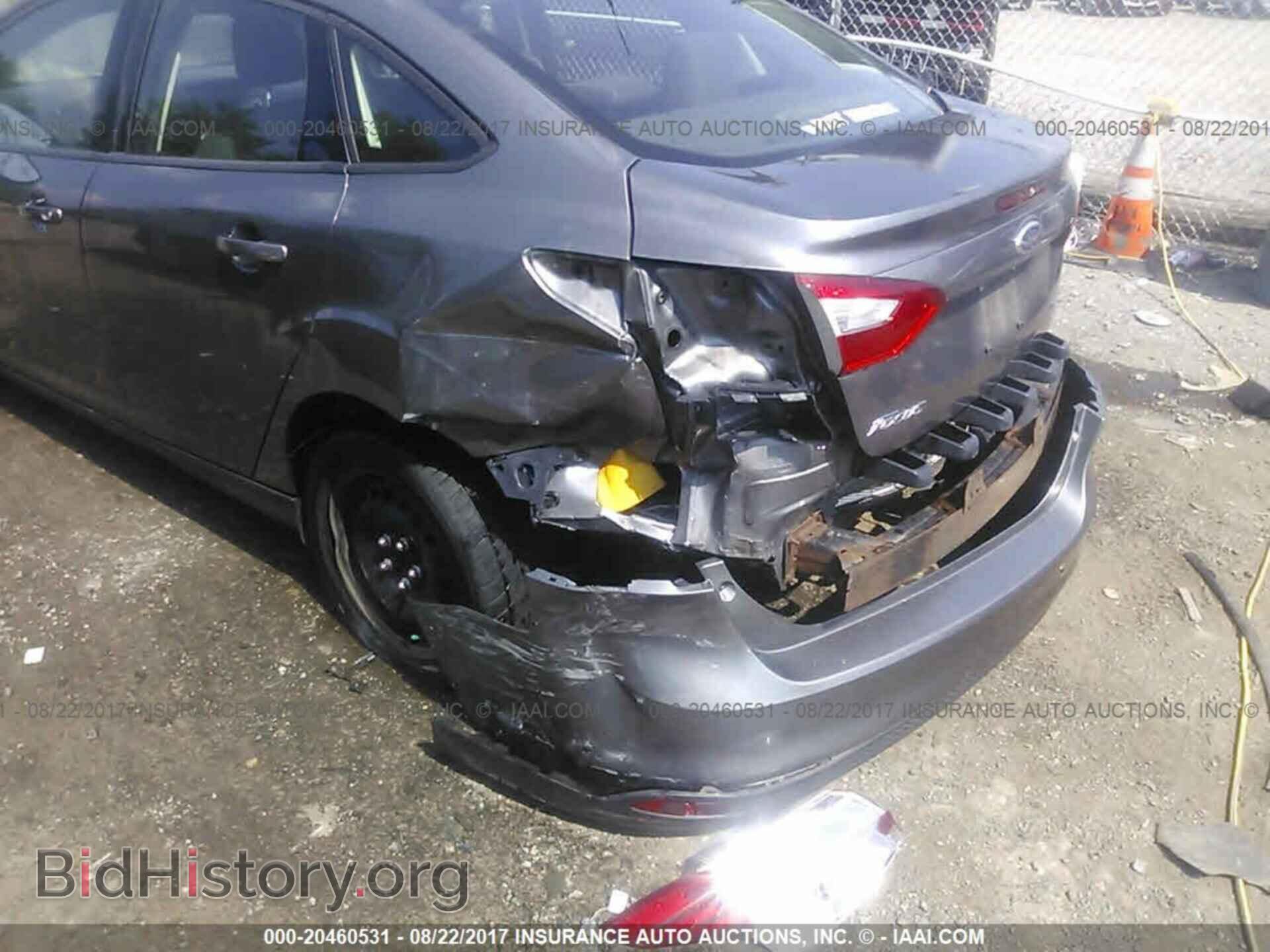 2012 Ford Focus - VIN: 1FAHP3F20CL195695 - Photo 6