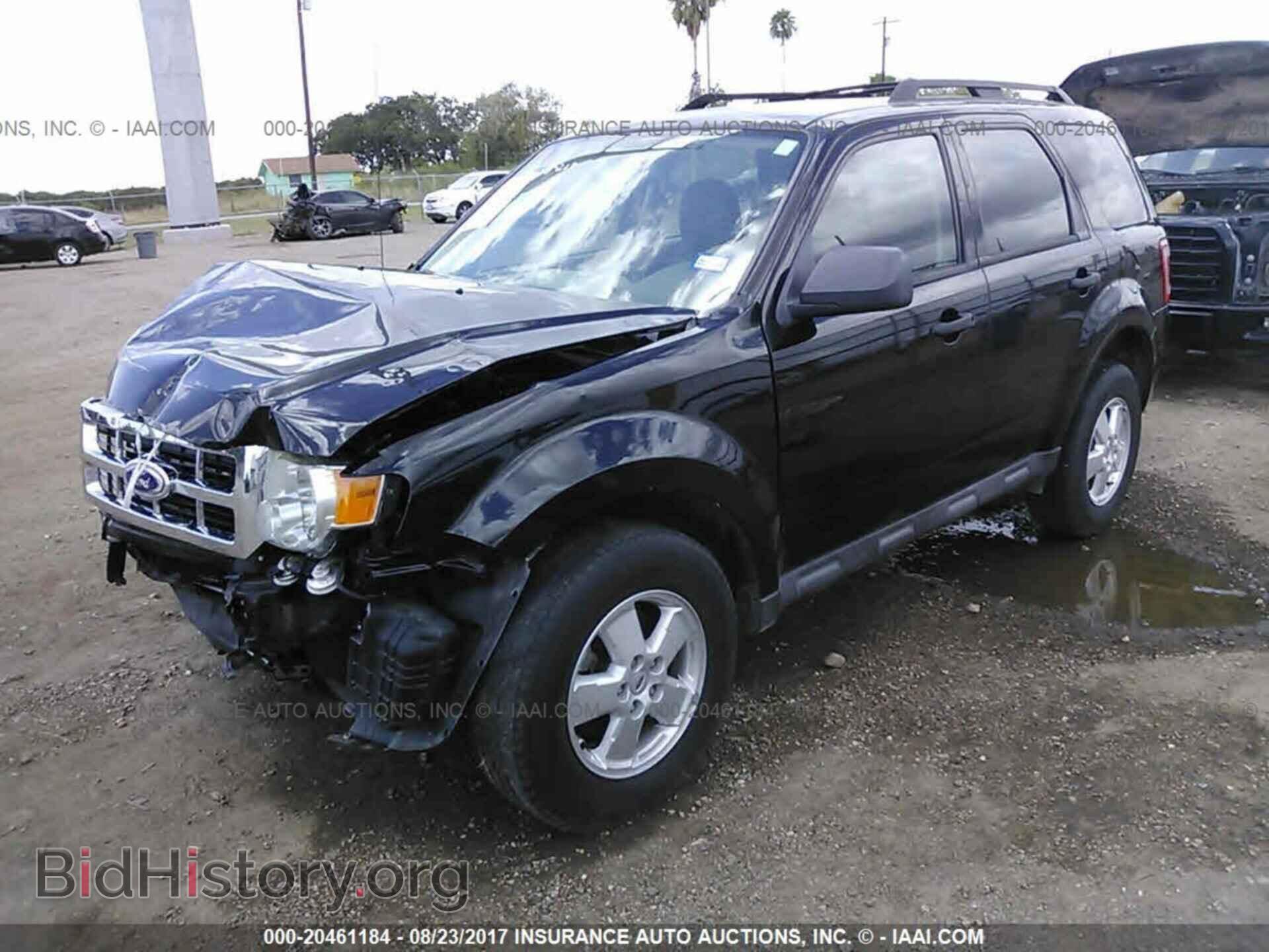 2011 Ford Escape - VIN: 1FMCU0C79BKC10478 - Photo 2