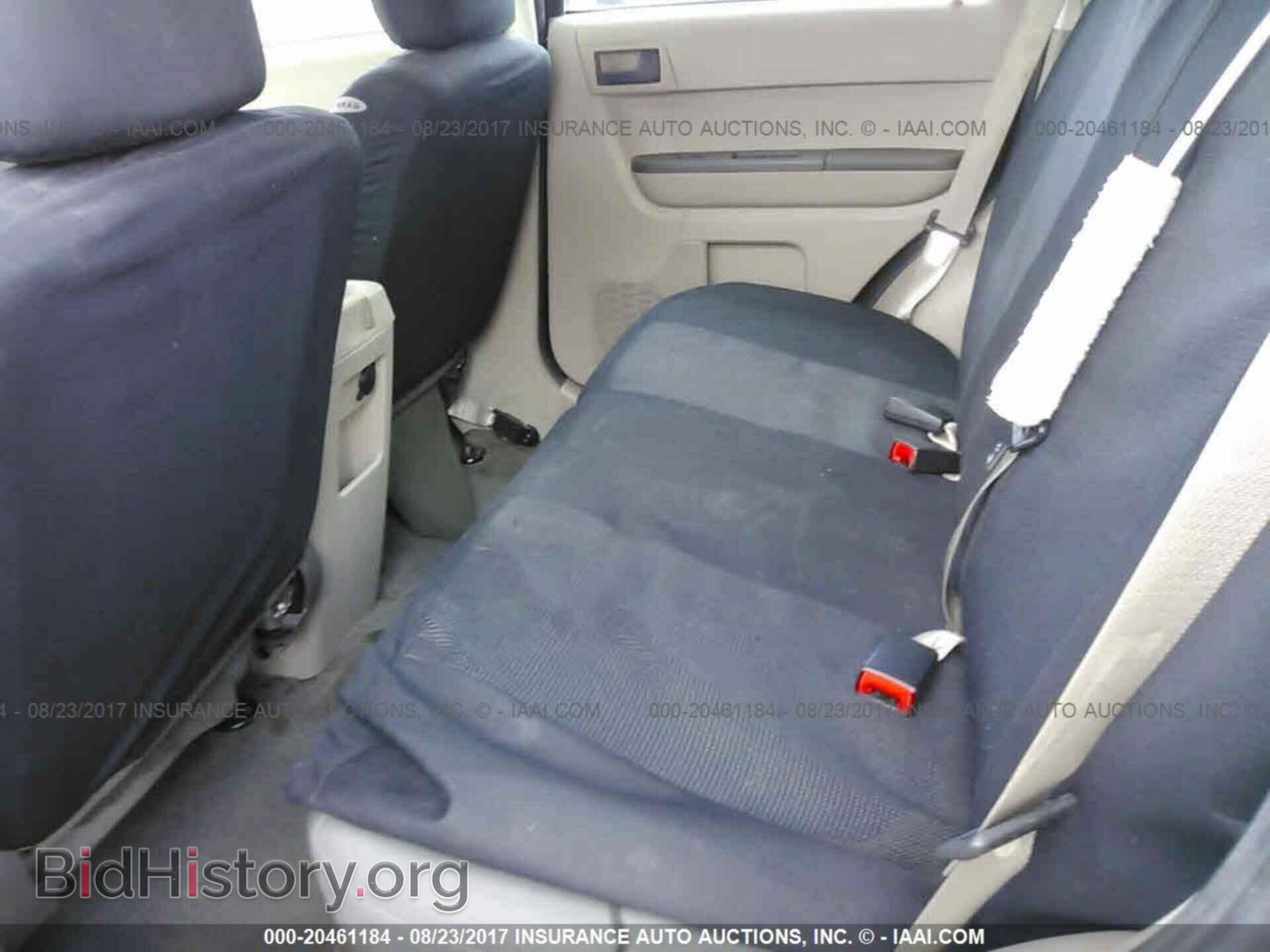 2011 Ford Escape - VIN: 1FMCU0C79BKC10478 - Photo 8