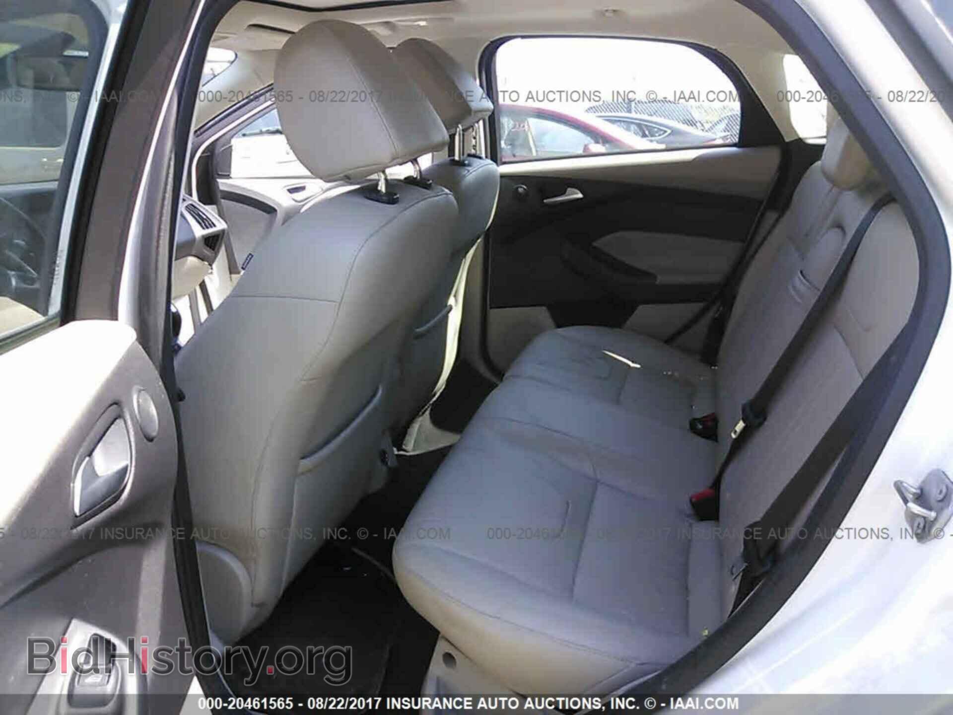 2012 Ford Focus - VIN: 1FAHP3M27CL420424 - Photo 8