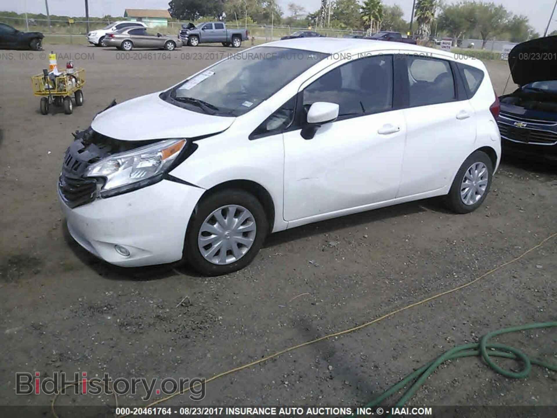 2015 Nissan Versa note - VIN: 3N1CE2CP5FL411640 - Photo 2