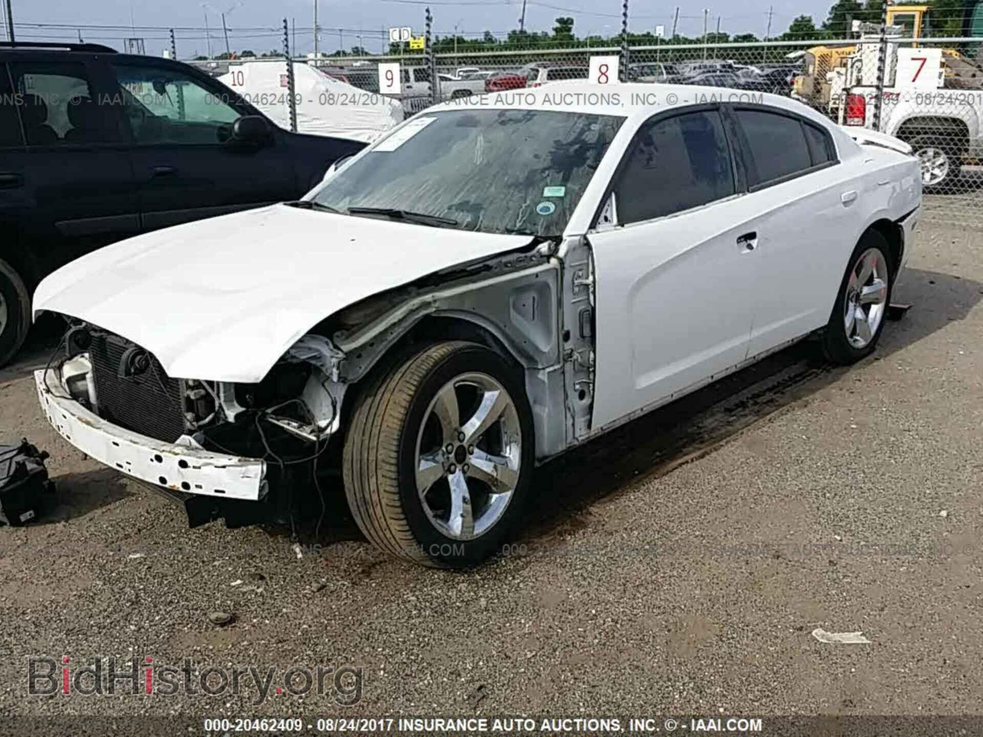 2012 Dodge Charger - VIN: 2C3CDXHG0CH210209 - Фото 2