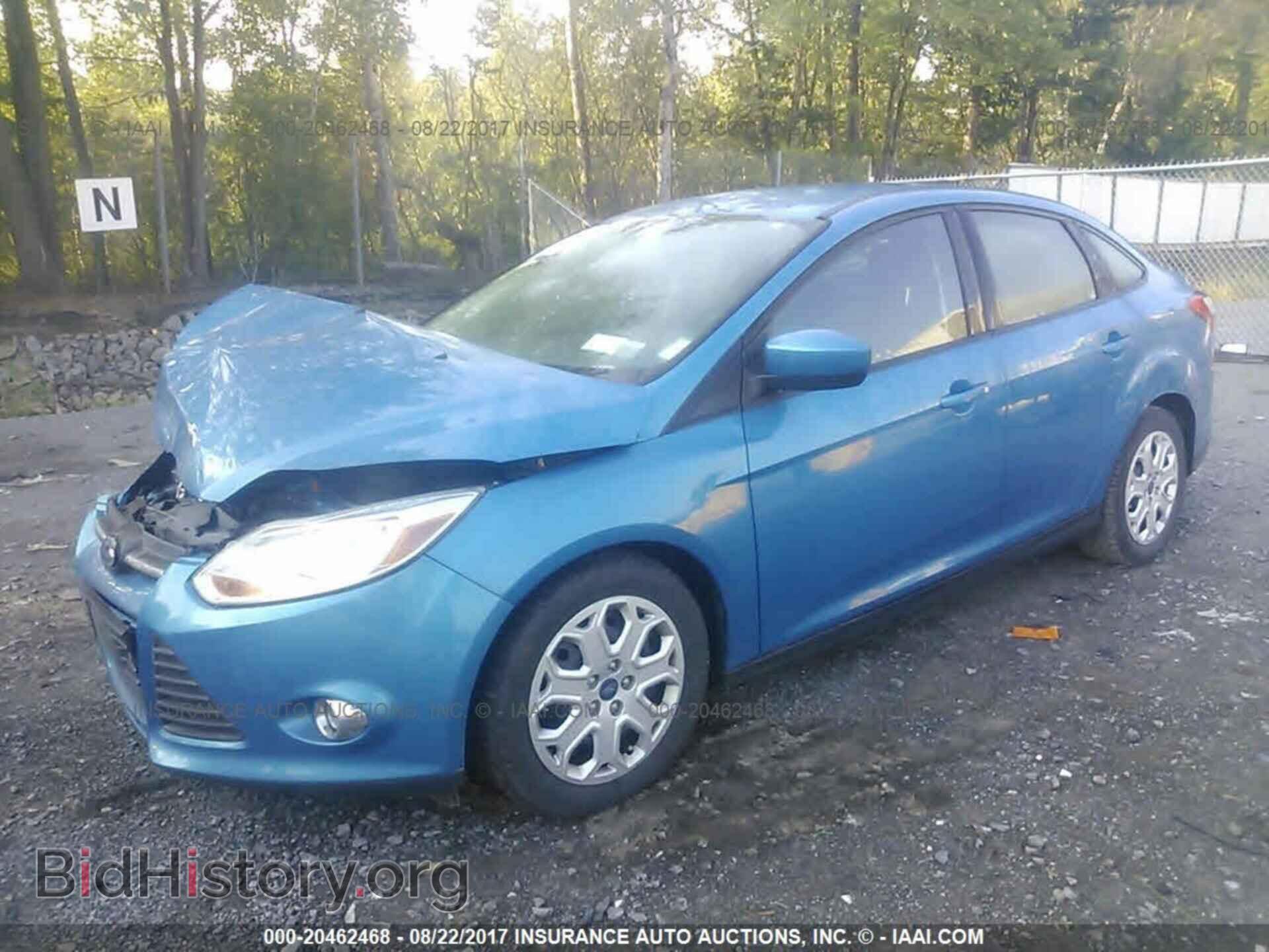 2012 Ford Focus - VIN: 1FAHP3F24CL118389 - Photo 2