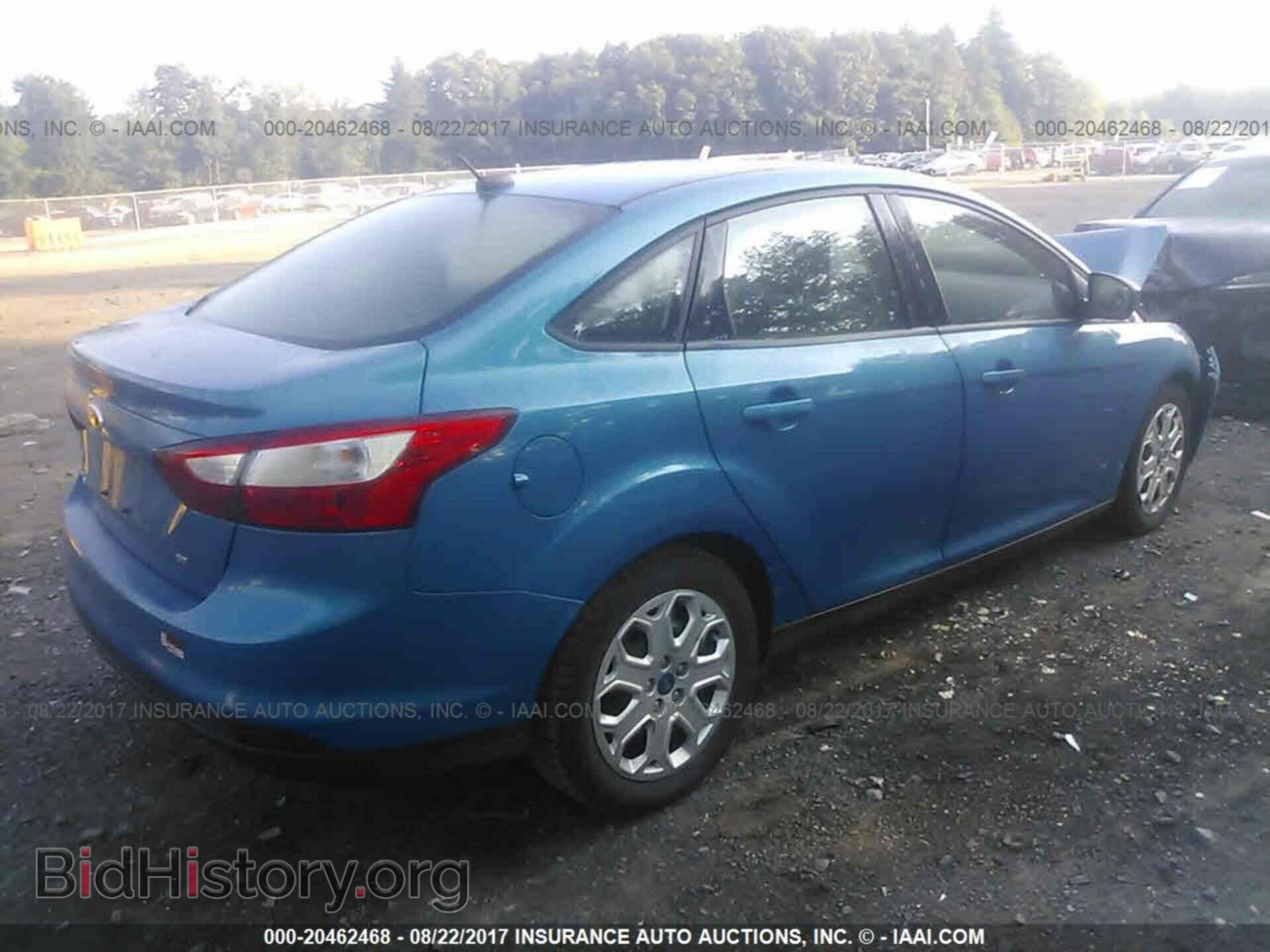 2012 Ford Focus - VIN: 1FAHP3F24CL118389 - Photo 4