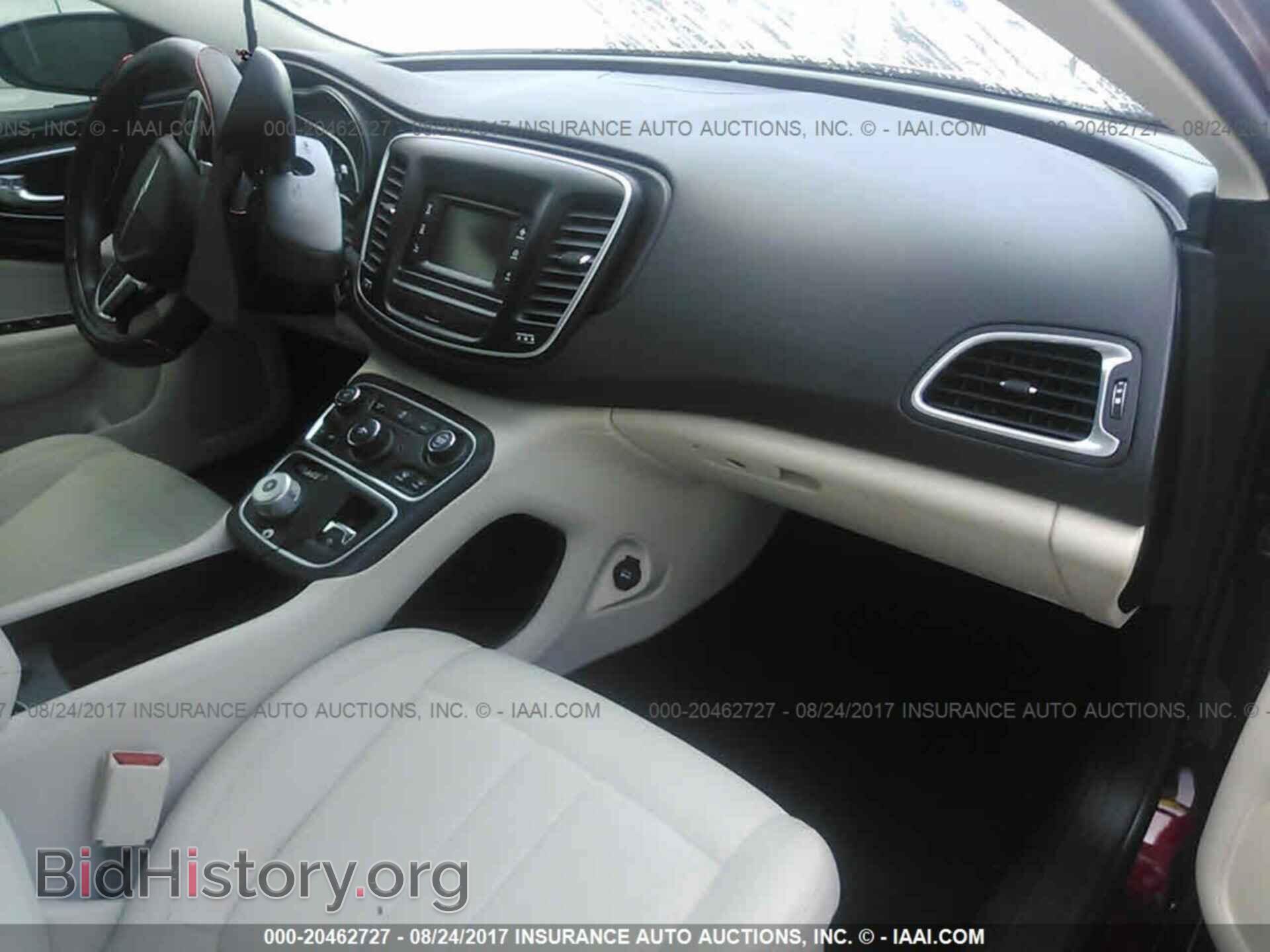 2015 Chrysler 200 - VIN: 1C3CCCAB5FN696604 - Photo 5