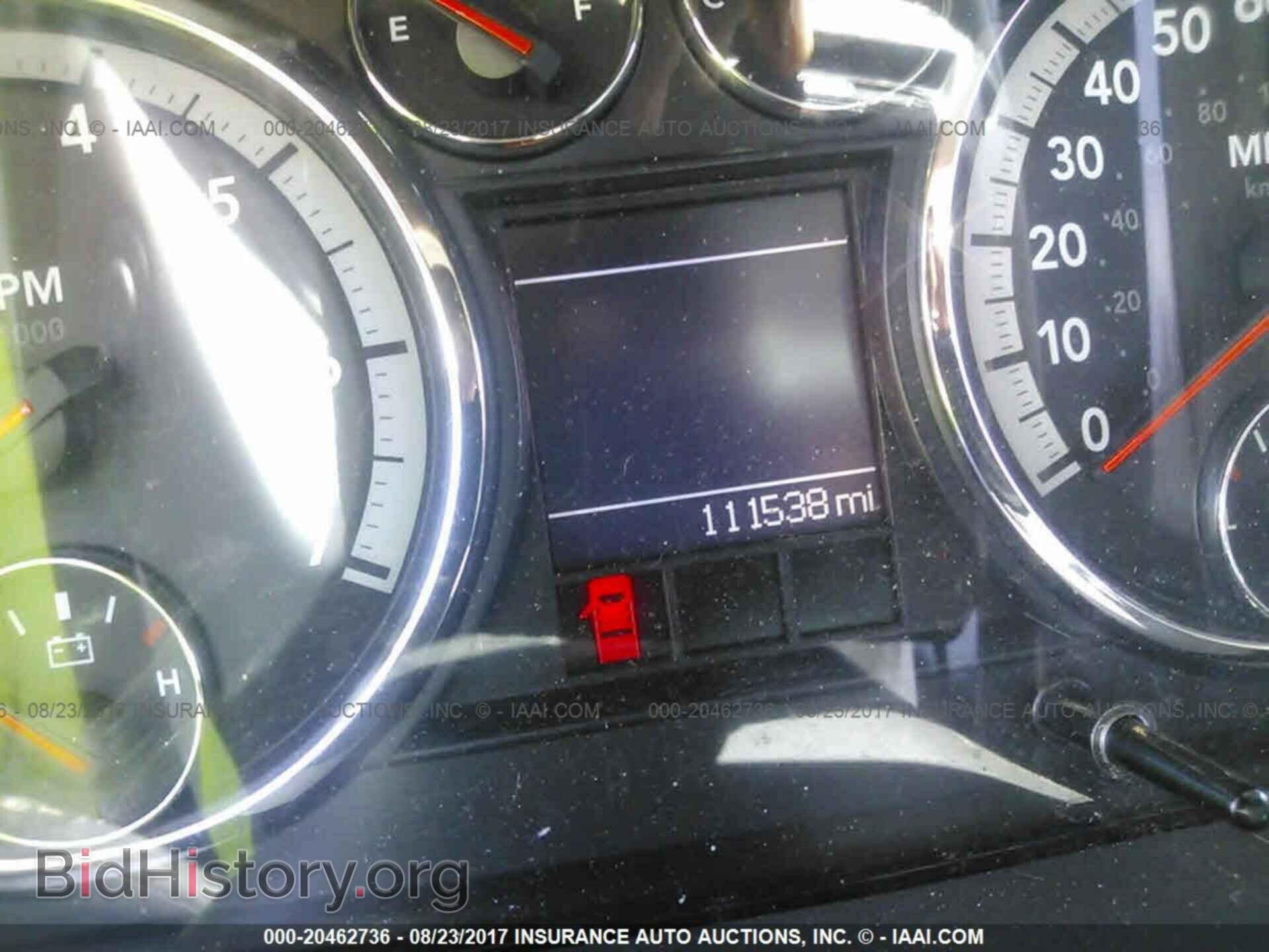 2011 Dodge Ram 1500 - VIN: 1D7RB1GT9BS615120 - Фото 7