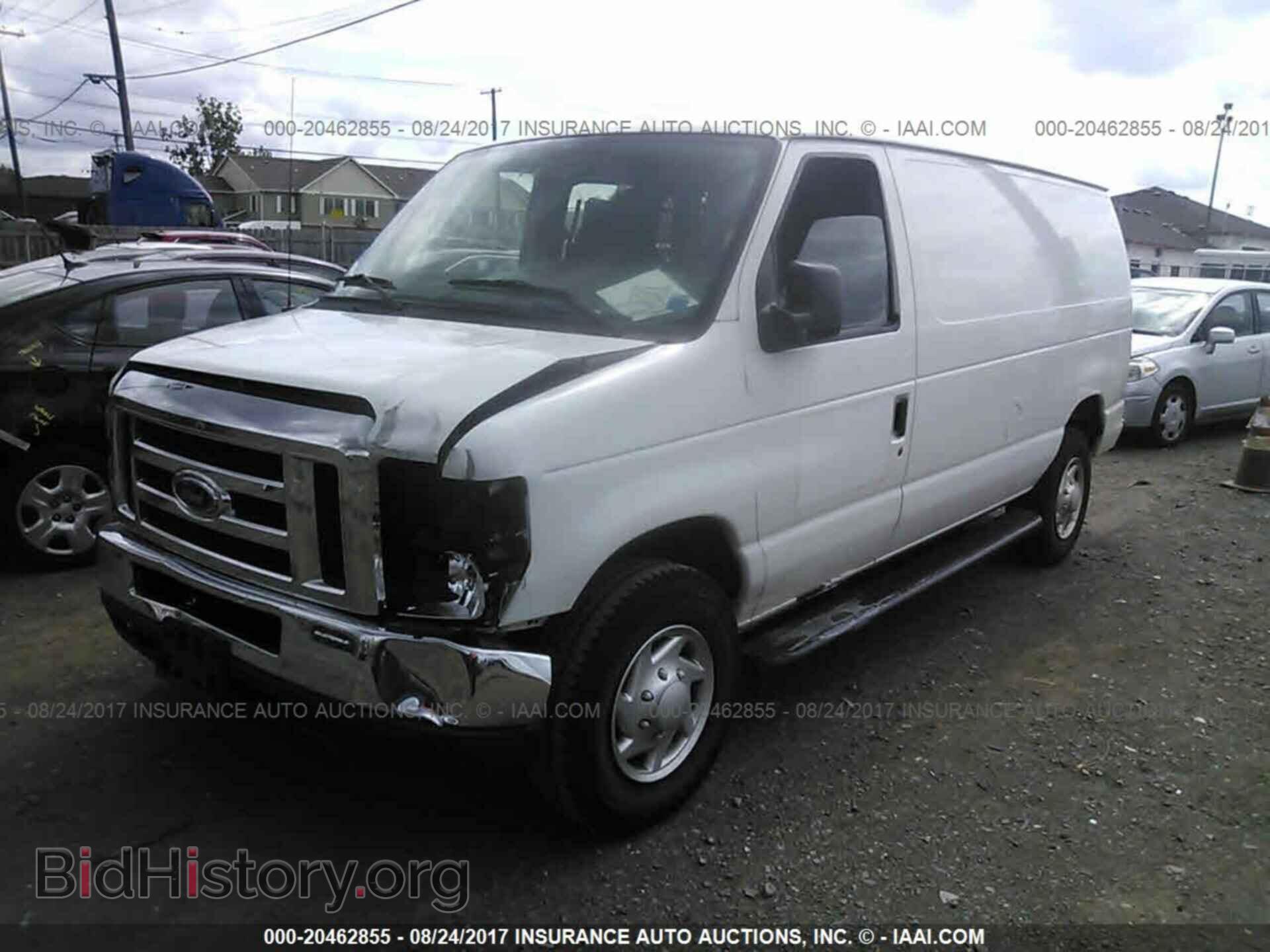2011 Ford Econoline - VIN: 1FTNE2EW5BDA77300 - Photo 2