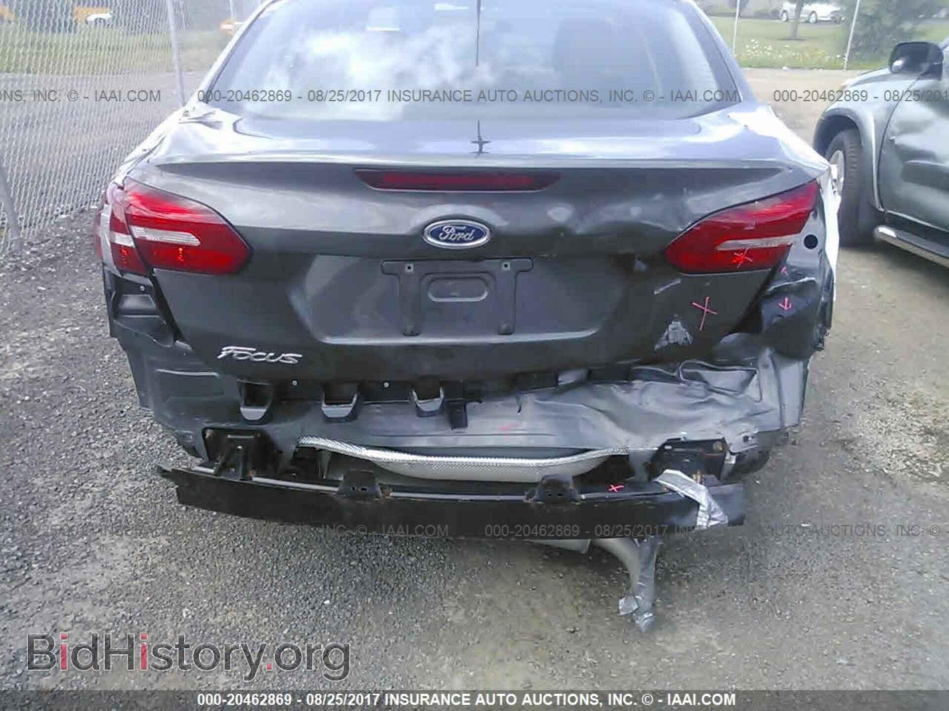 2016 Ford Focus - VIN: 1FADP3E21GL274752 - Photo 6