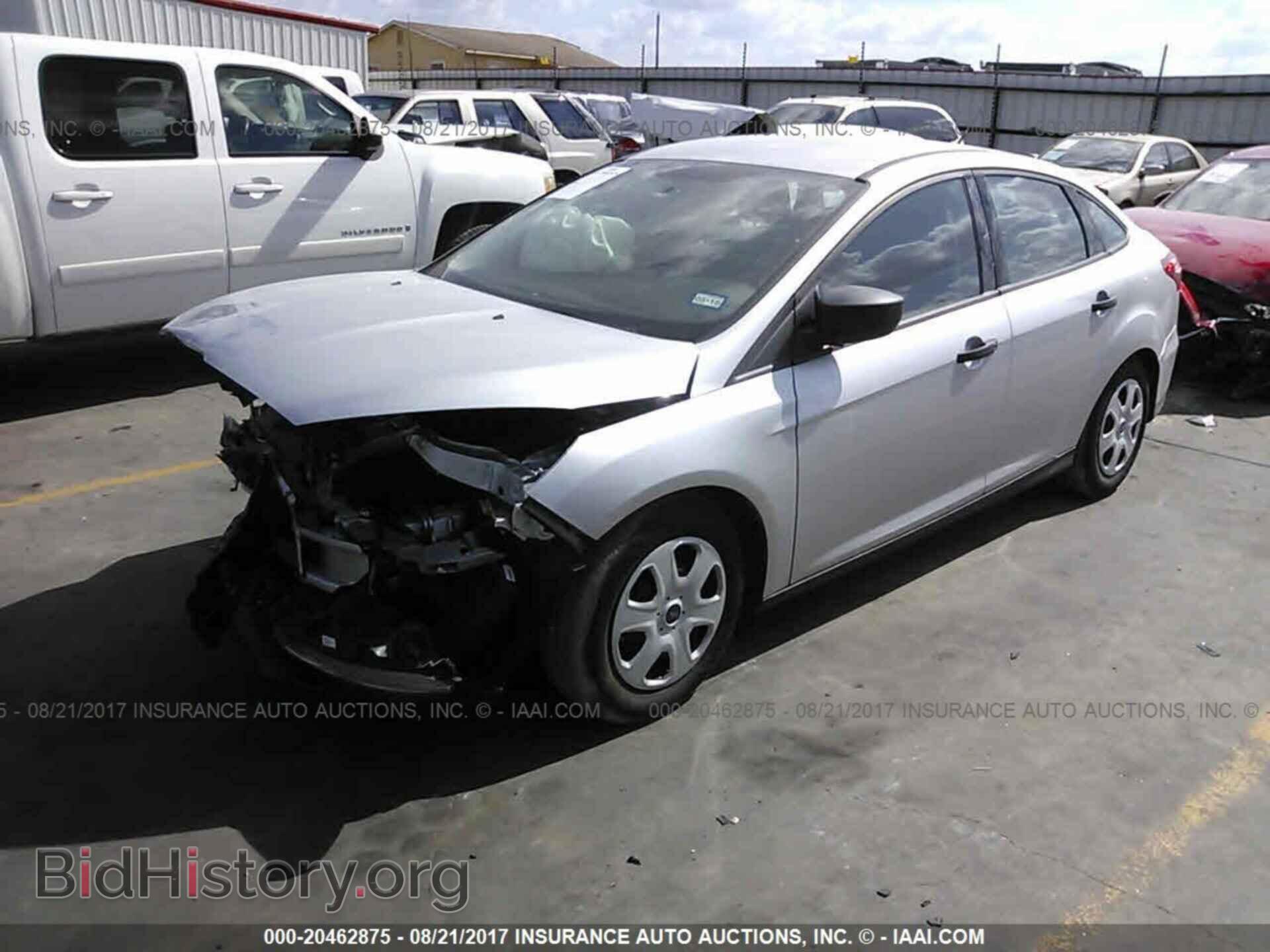 2015 Ford Focus - VIN: 1FADP3E21FL374672 - Photo 2