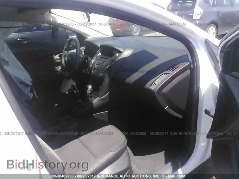 2014 Ford FOCUS (VIN 1FADP3E21EL391633) — photo 5 of 10