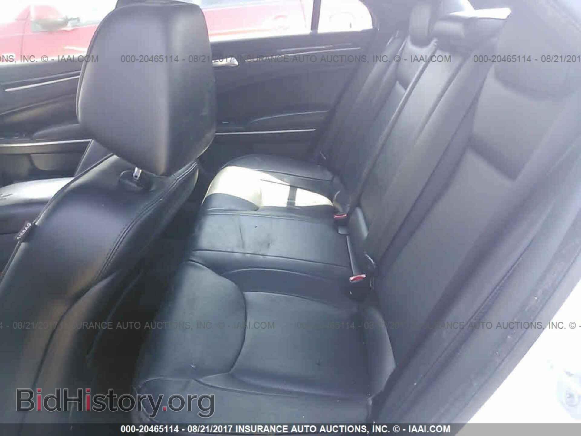 2013 Chrysler 300c - VIN: 2C3CCAET2DH556099 - Фото 8