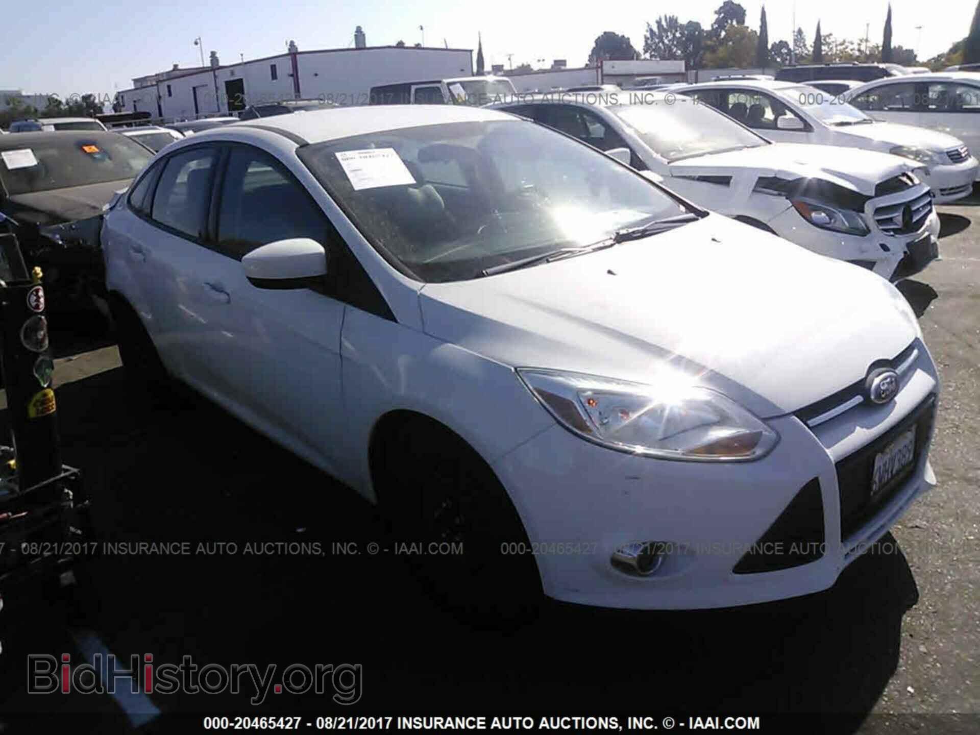 Photo 1FAHP3F26CL454948 - Ford Focus 2012
