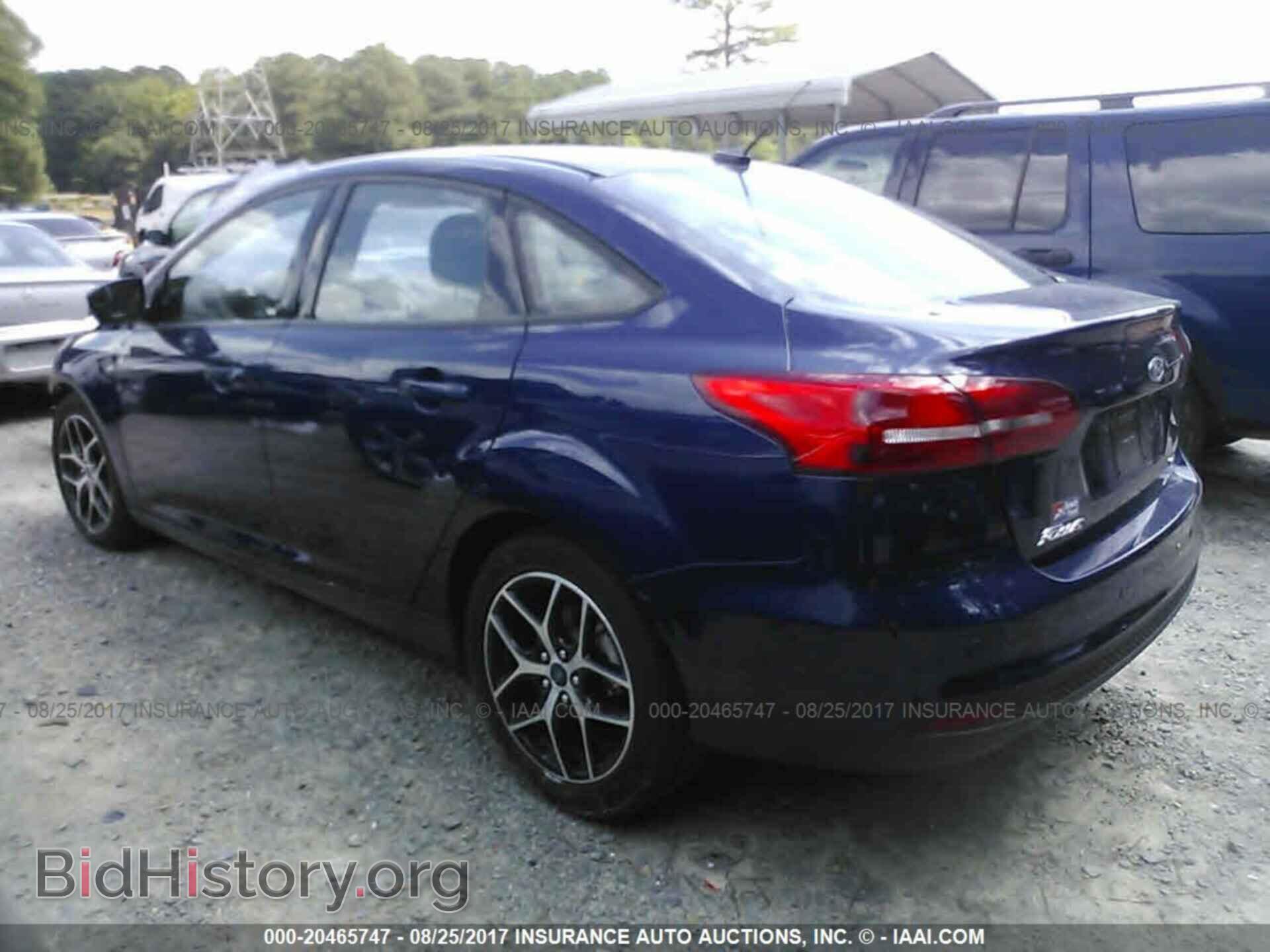 2017 Ford Focus - VIN: 1FADP3H24HL215532 - Фото 3