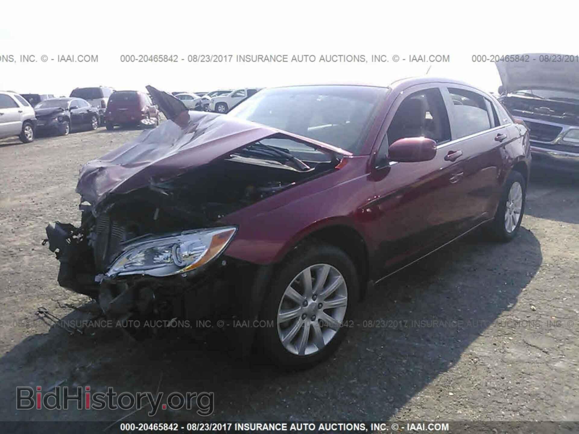 2013 Chrysler 200 - VIN: 1C3CCBBB9DN515171 - Фото 2