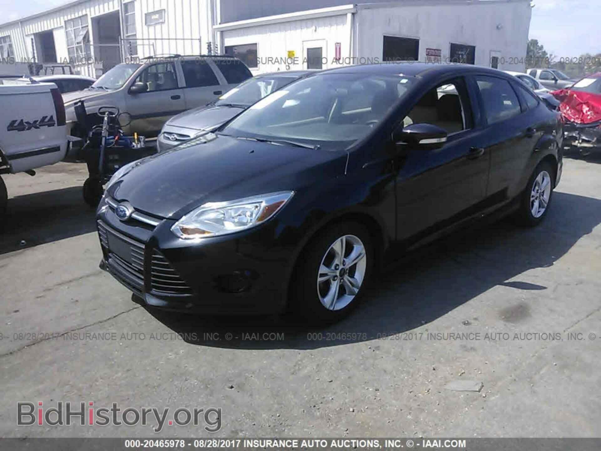 2014 Ford Focus - VIN: 1FADP3F23EL233339 - Photo 2