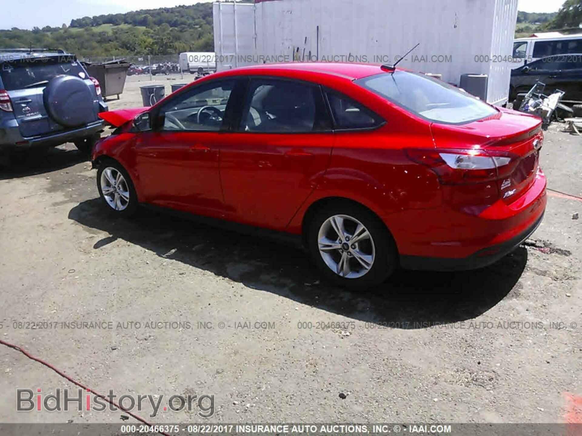 2014 Ford Focus - VIN: 1FADP3F27EL175445 - Photo 3