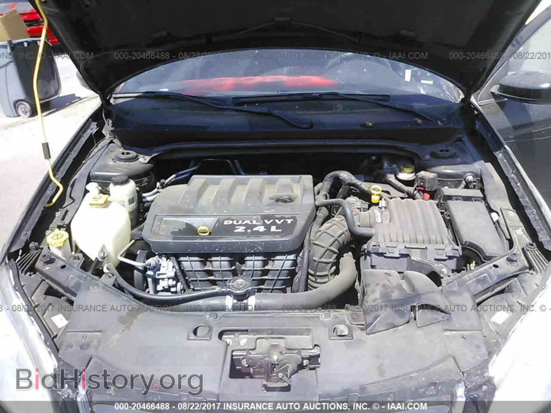 2013 Chrysler 200 - VIN: 1C3CCBABXDN704865 - Photo 10