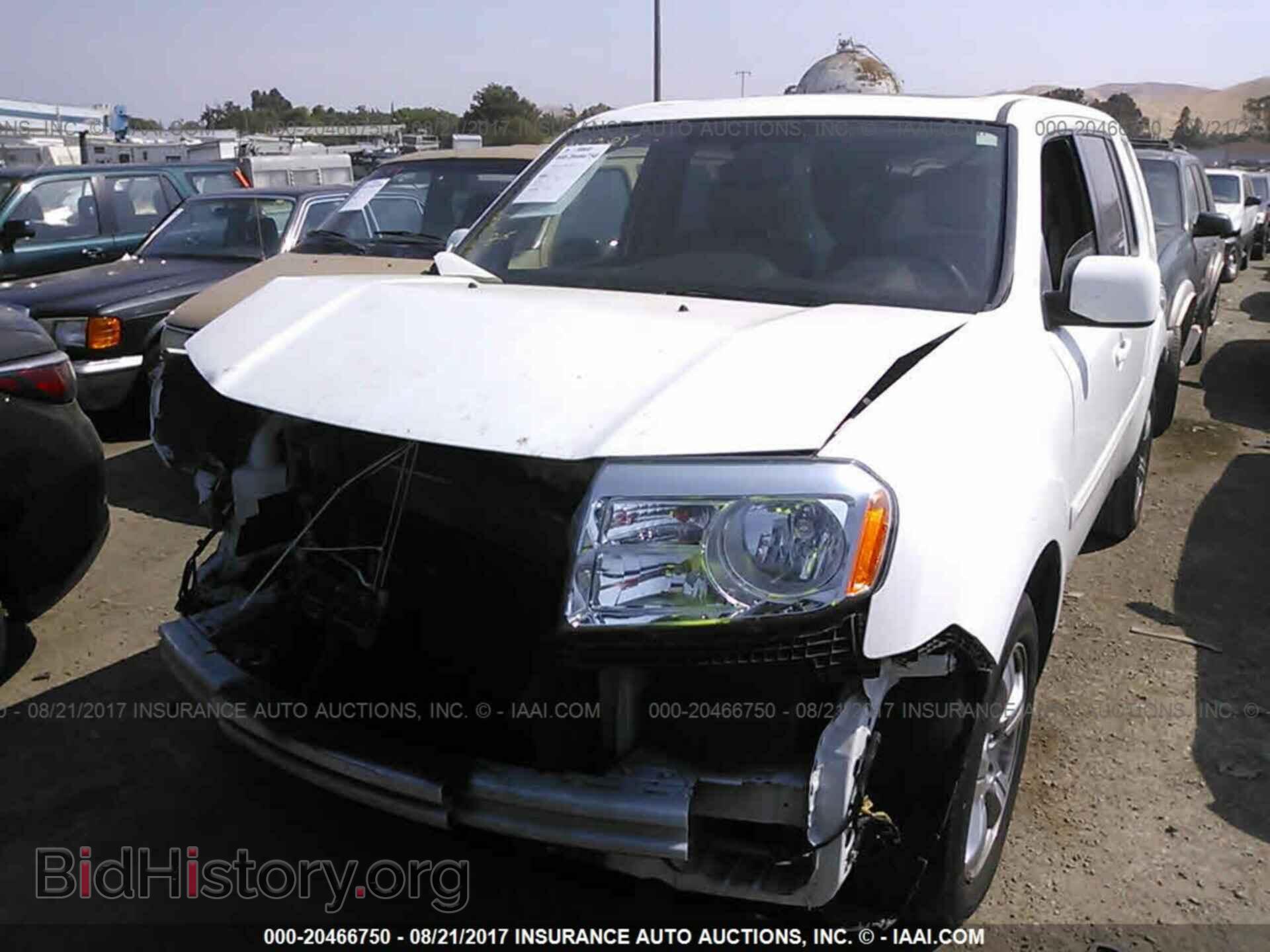 2014 Honda Pilot - VIN: 5FNYF4H5XEB053967 - Photo 2