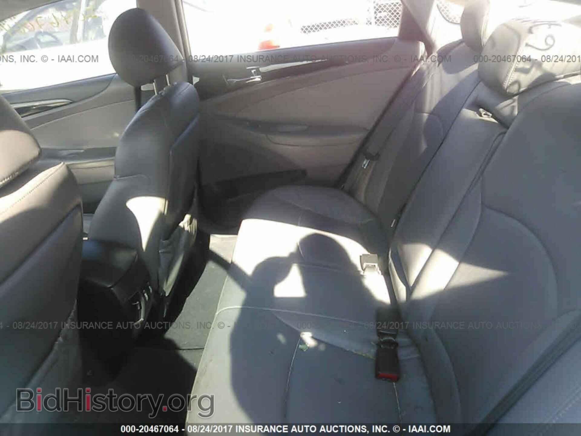 2012 Hyundai Sonata - VIN: 5NPEC4AC0CH348384 - Photo 8