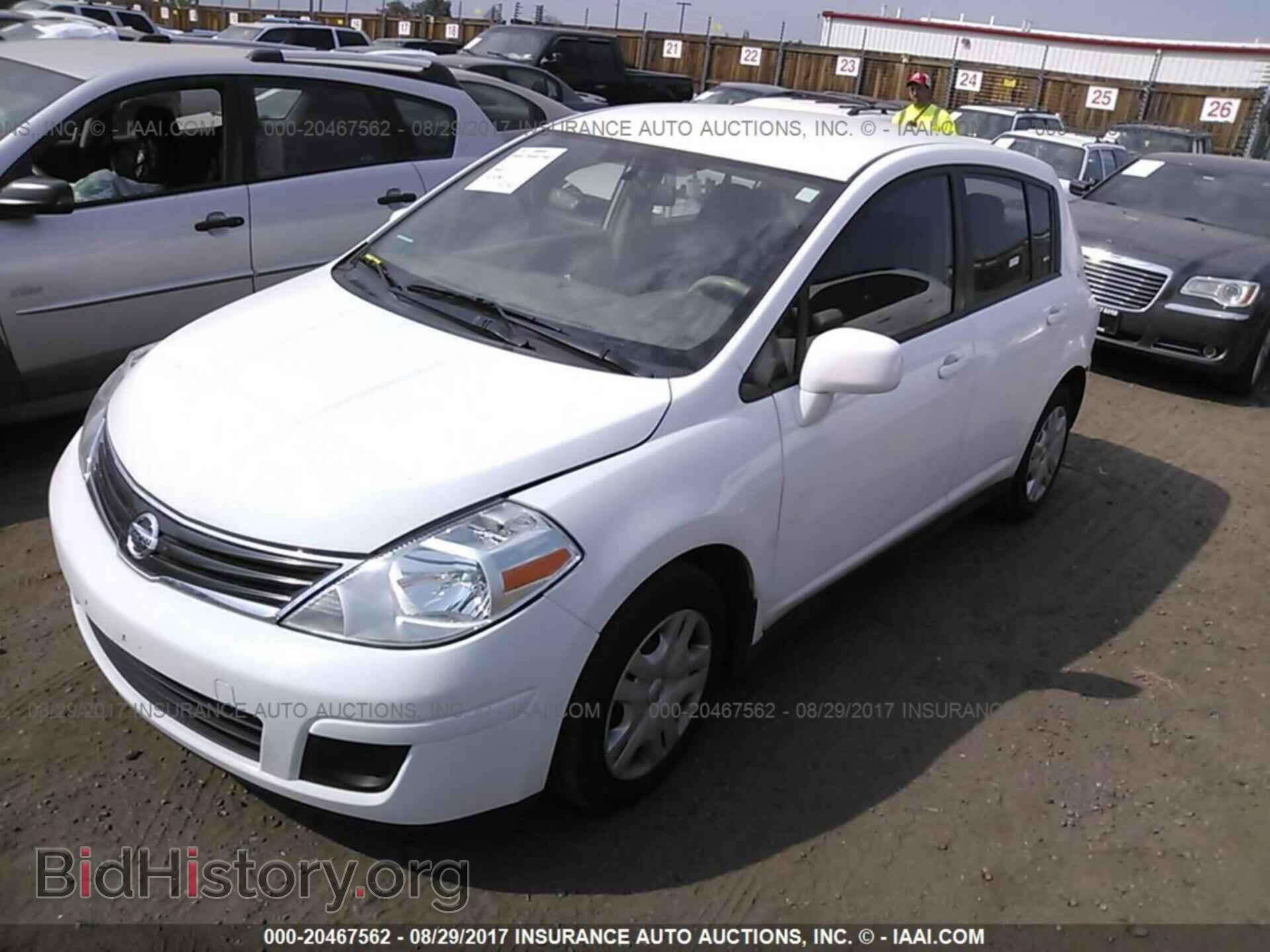 2011 Nissan Versa - VIN: 3N1BC1CP3BL358927 - Фото 2